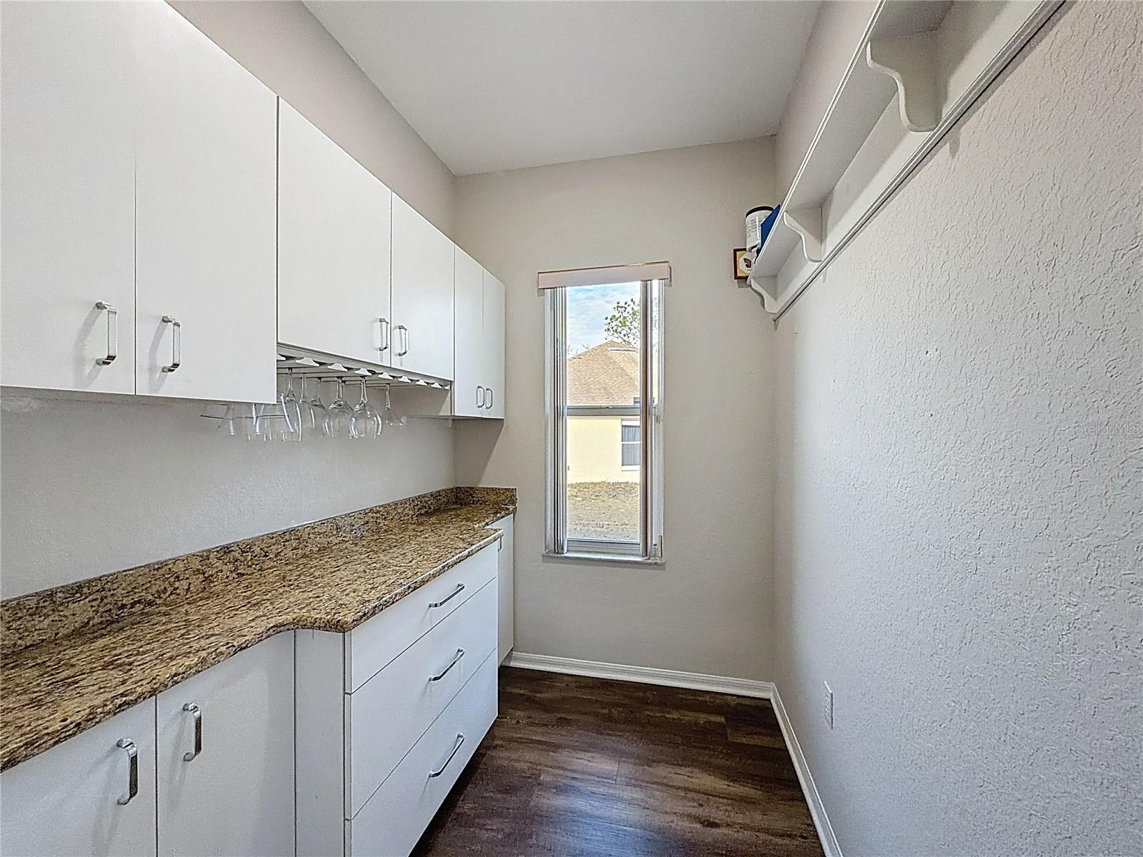 Image 26 of 38 For 10 Zinnias Court