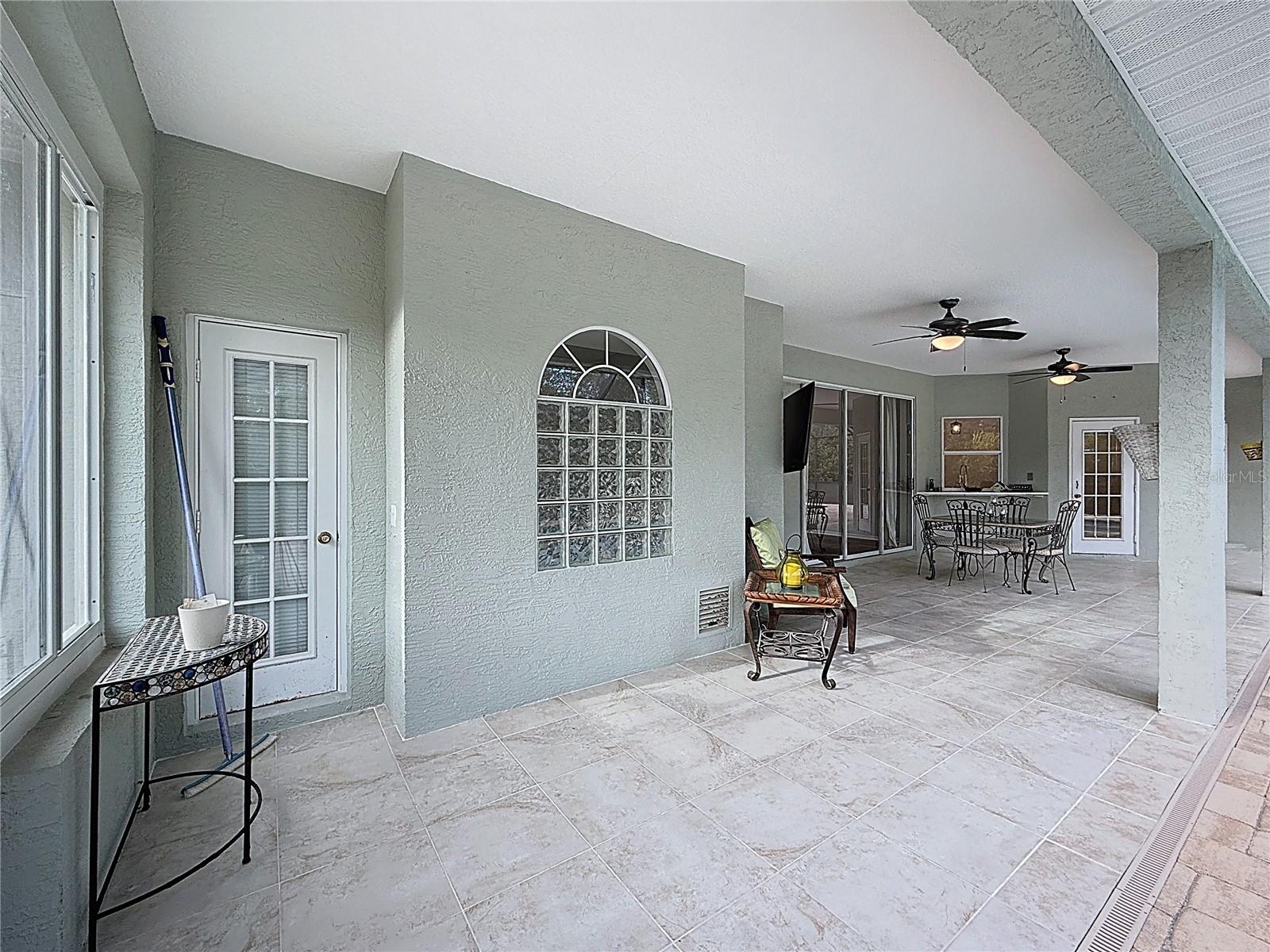 Image 27 of 38 For 10 Zinnias Court