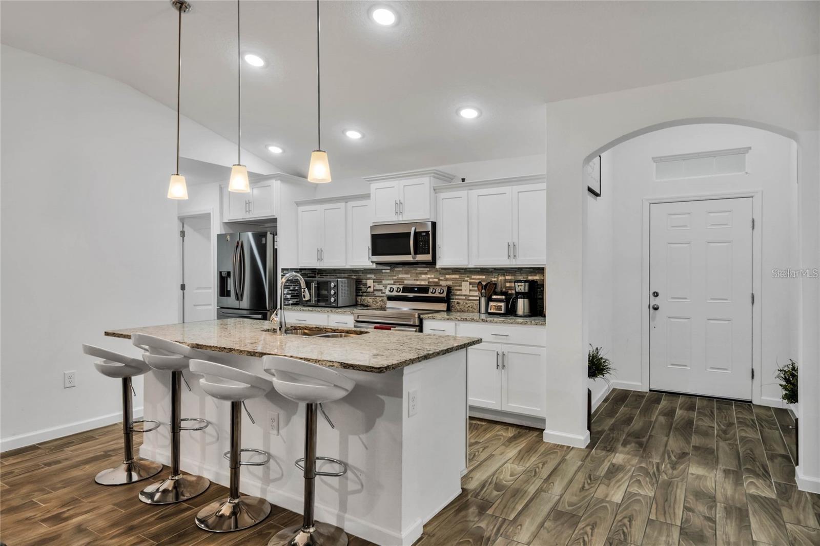 Image 5 of 14 For 607 Bear Court