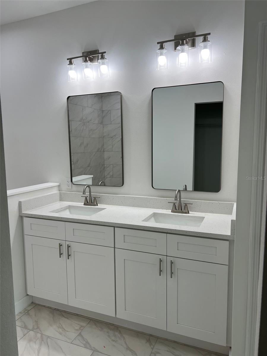 Image 22 of 26 For 691 San Filippo Drive Se