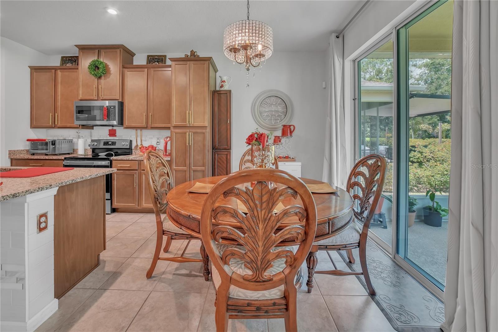 Image 15 of 43 For 289 Siesta Vista Court