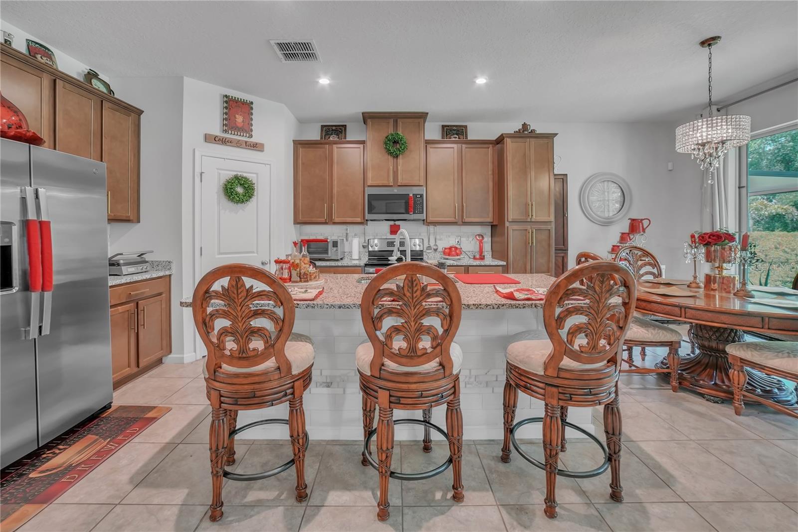 Image 17 of 43 For 289 Siesta Vista Court