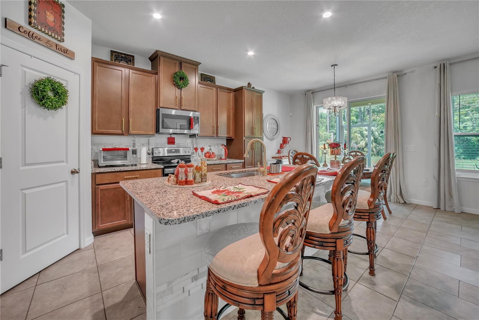 Image 18 of 43 For 289 Siesta Vista Court