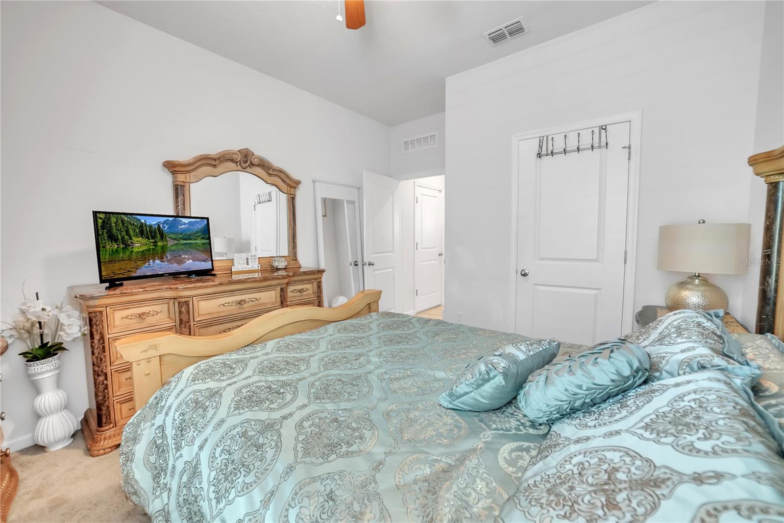 Image 31 of 43 For 289 Siesta Vista Court