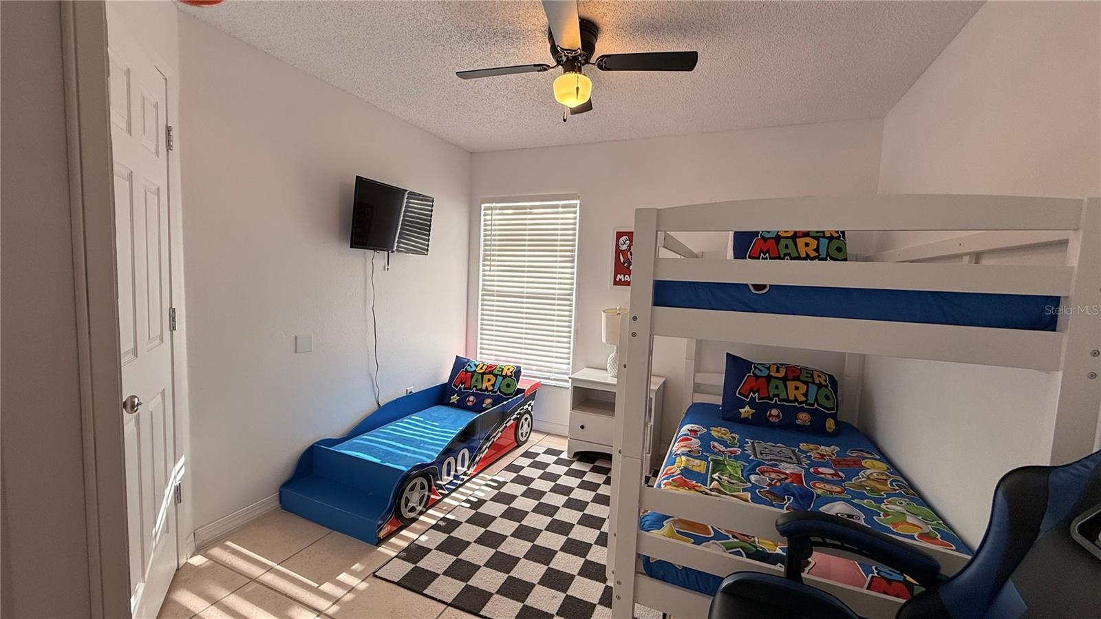 Image 12 of 37 For 605 Rochester Loop