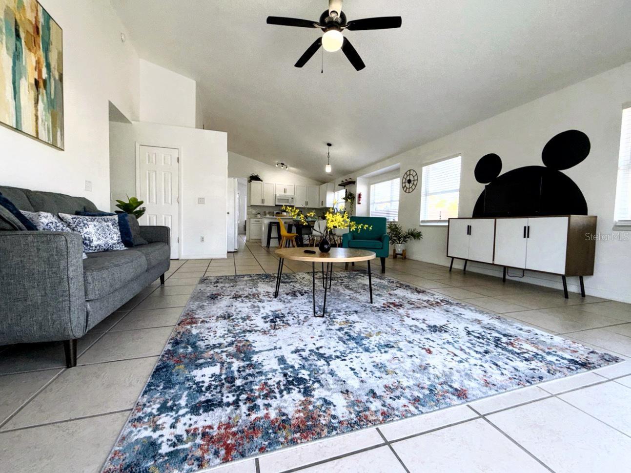 Image 18 of 37 For 605 Rochester Loop