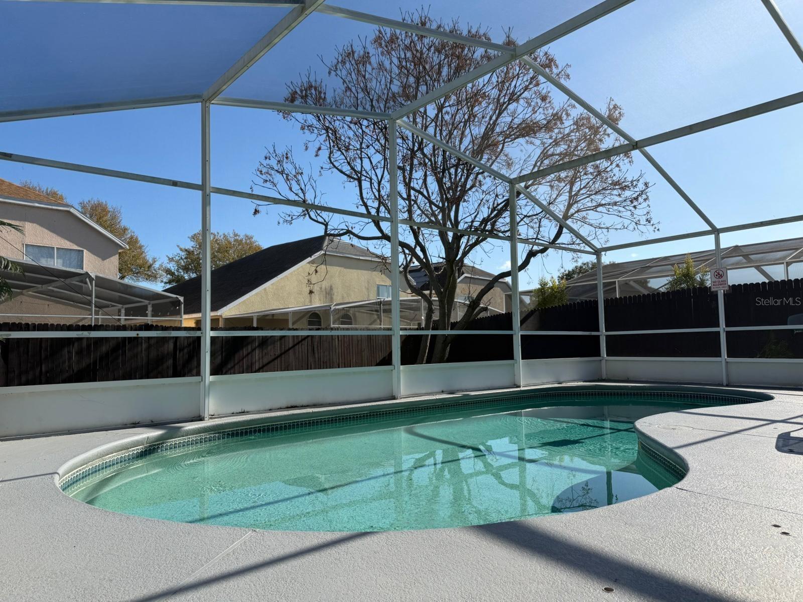 Image 21 of 37 For 605 Rochester Loop