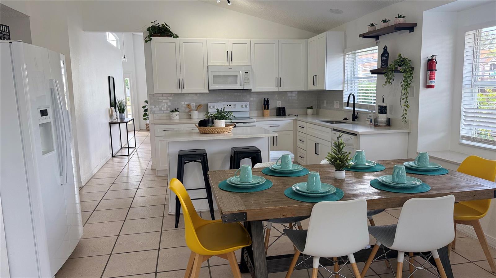 Image 9 of 37 For 605 Rochester Loop