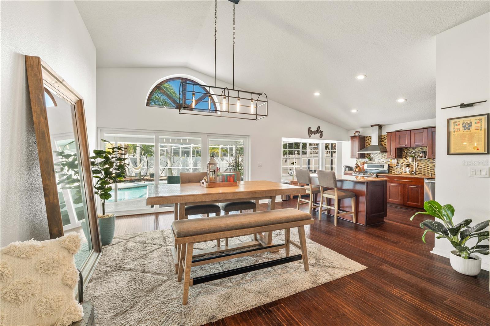 Image 14 of 64 For 5806 Cay Cove Court