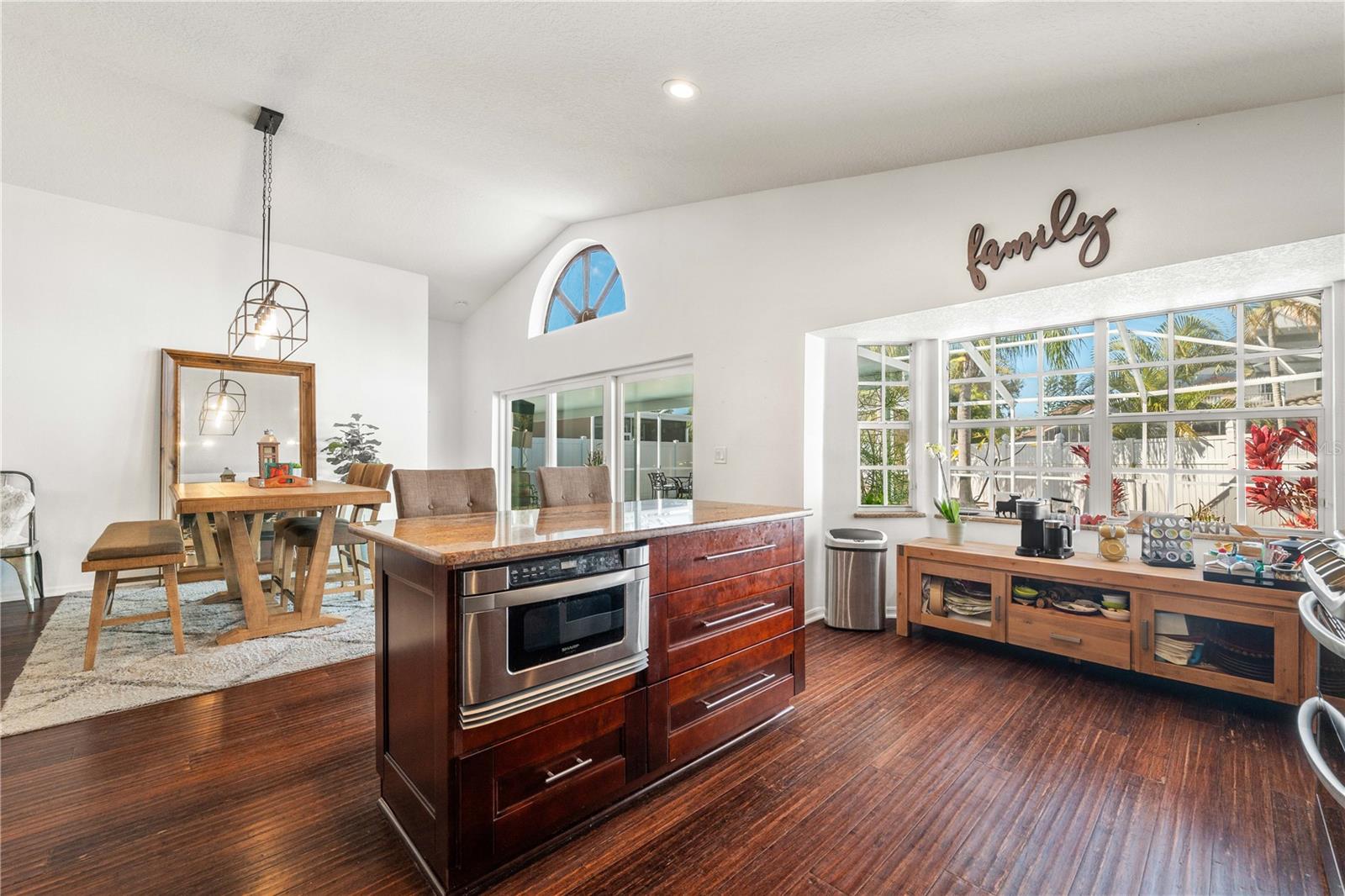 Image 17 of 64 For 5806 Cay Cove Court