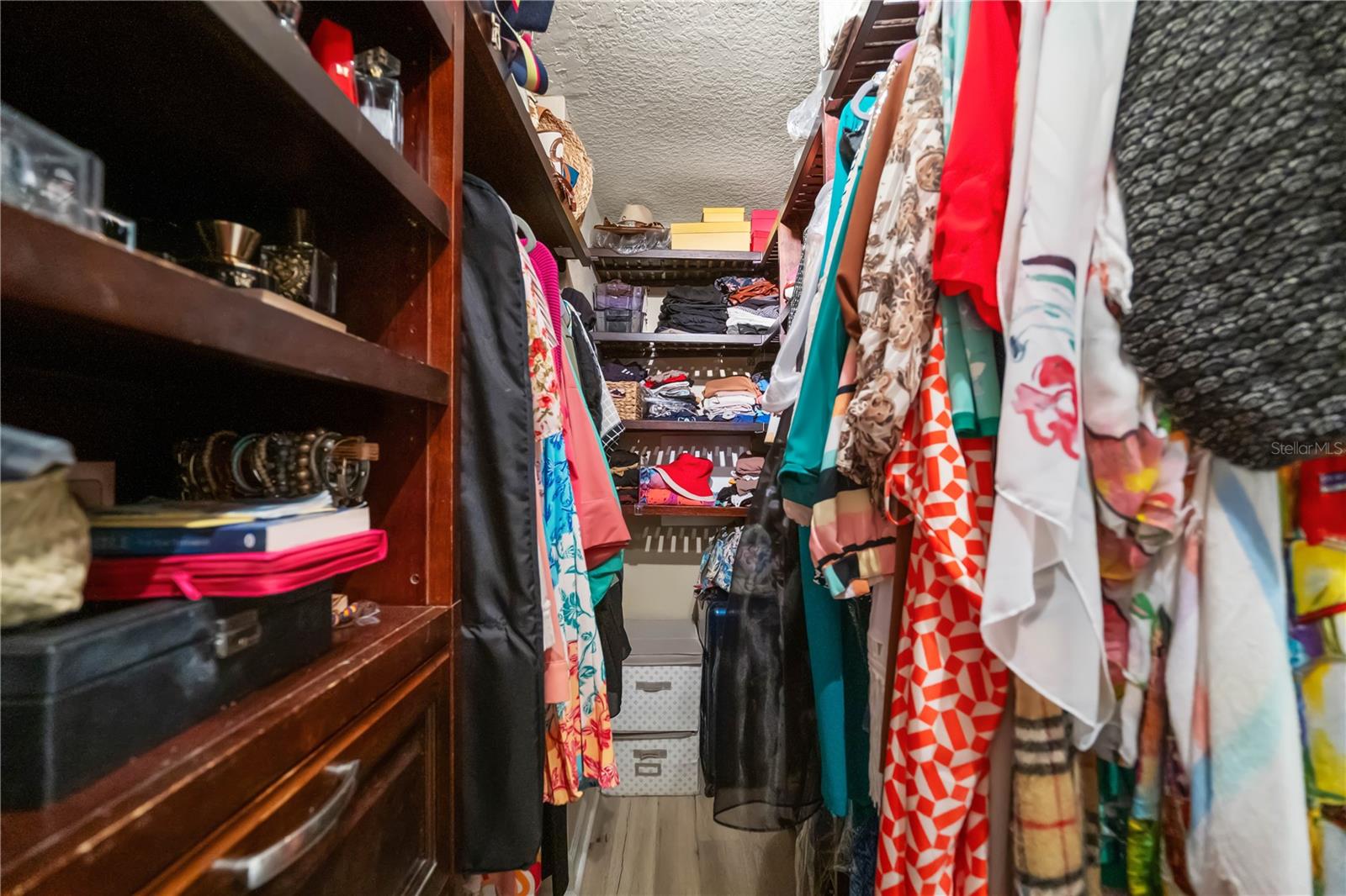 Image 25 of 64 For 5806 Cay Cove Court