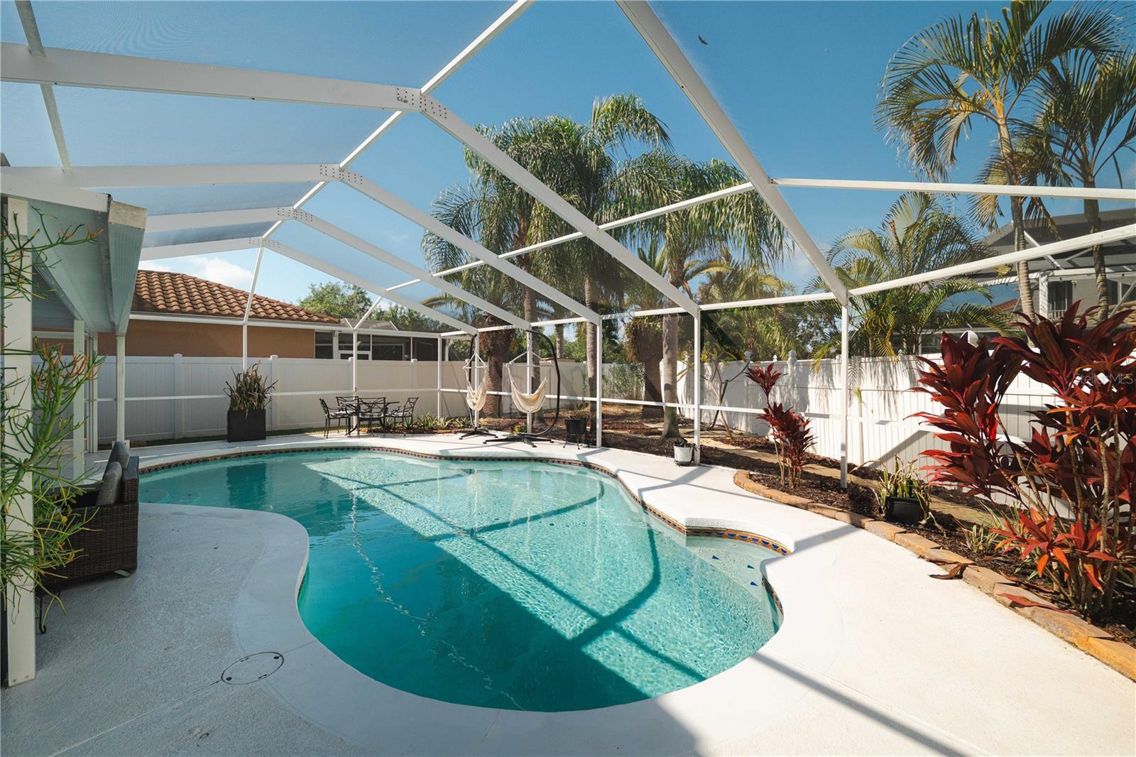 Image 37 of 64 For 5806 Cay Cove Court