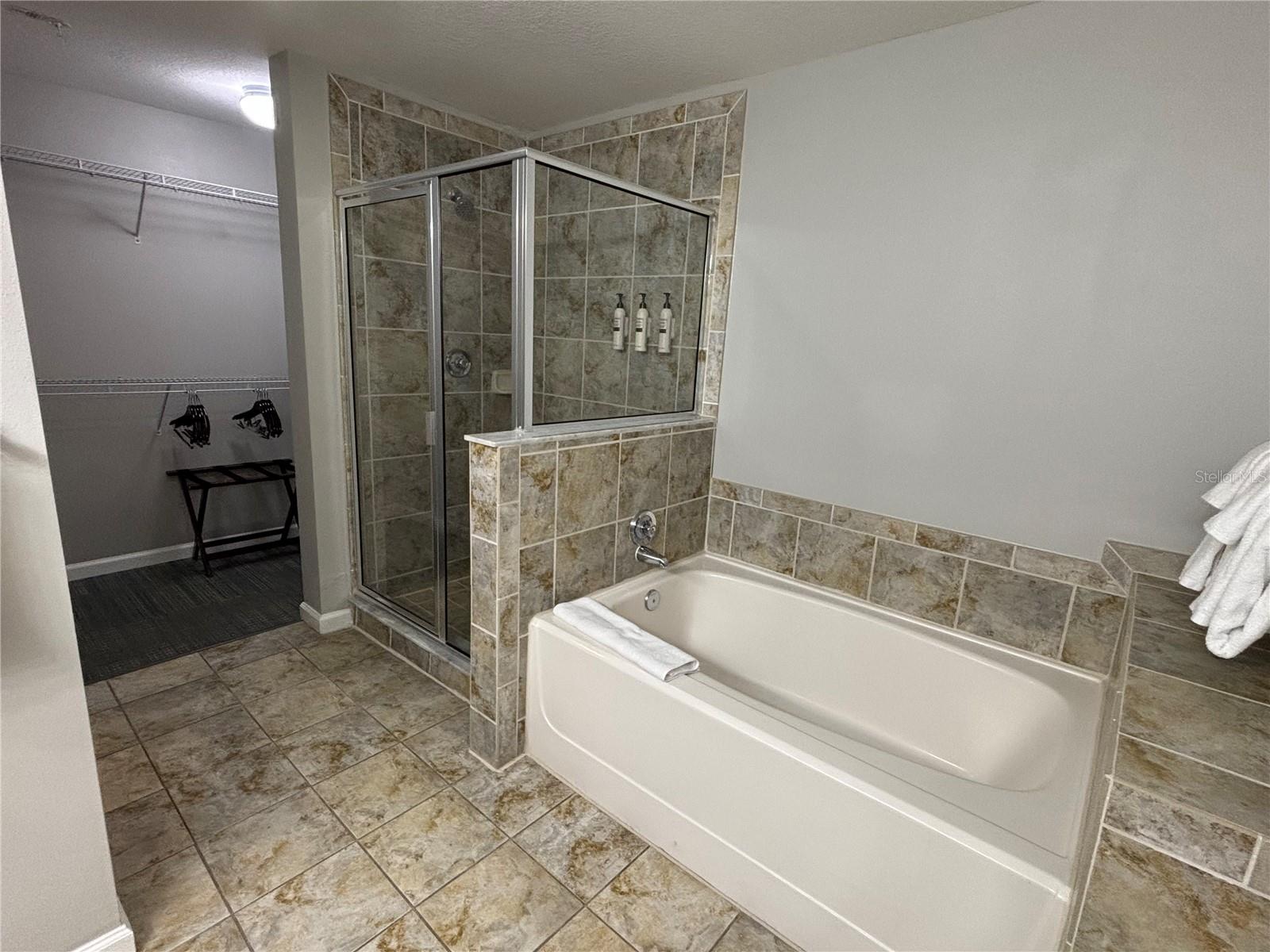 Image 22 of 39 For 14501 Grove Resort Avenue 1224