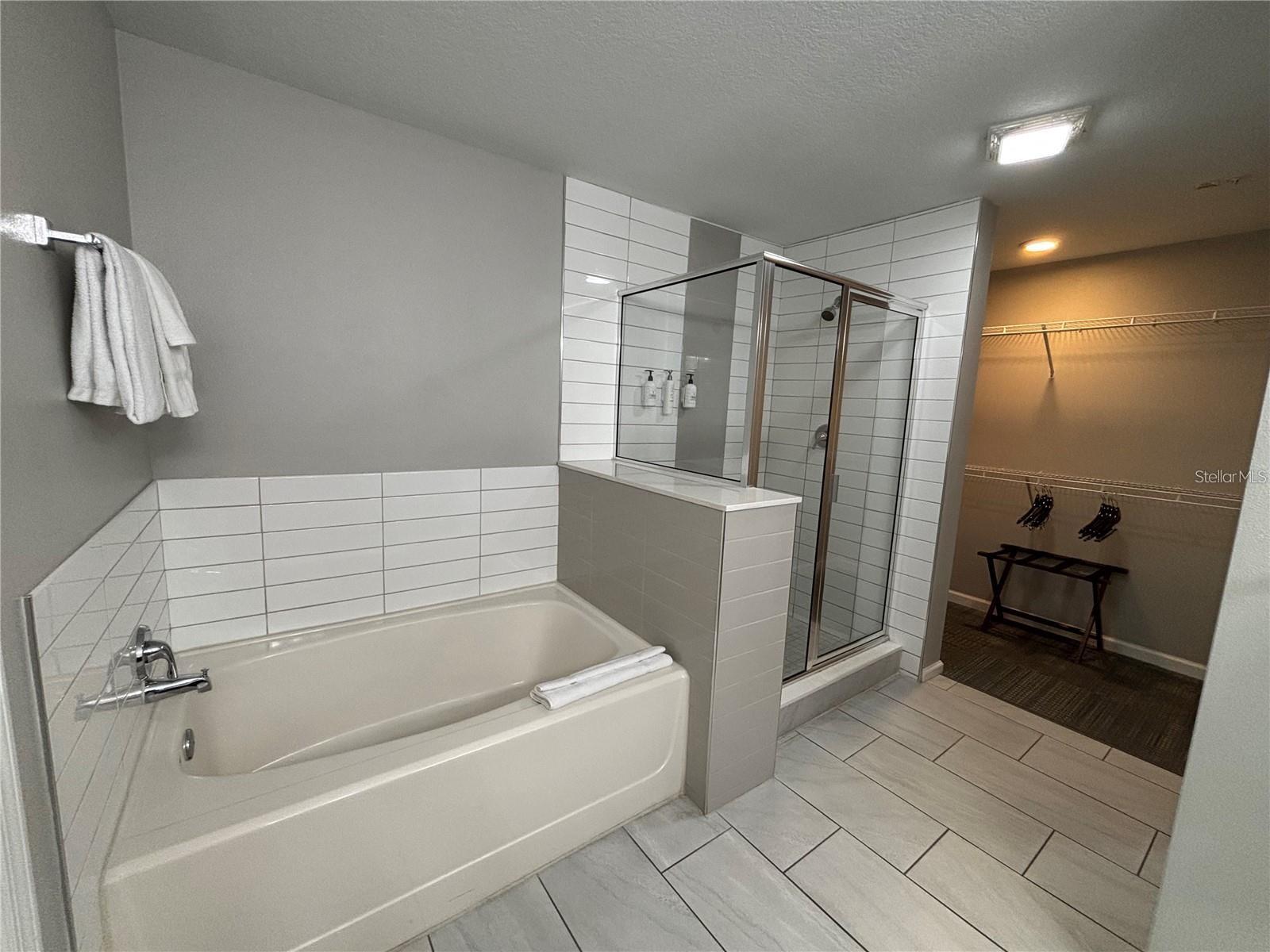 Image 18 of 41 For 14501 Grove Resort Avenue 1503