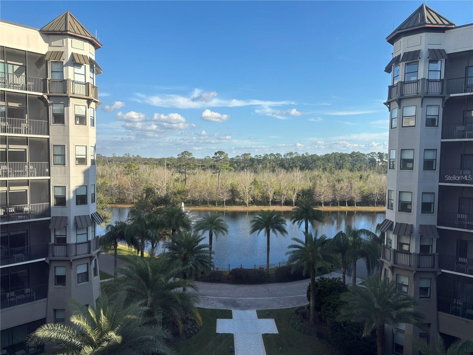 Image 25 of 41 For 14501 Grove Resort Avenue 1503