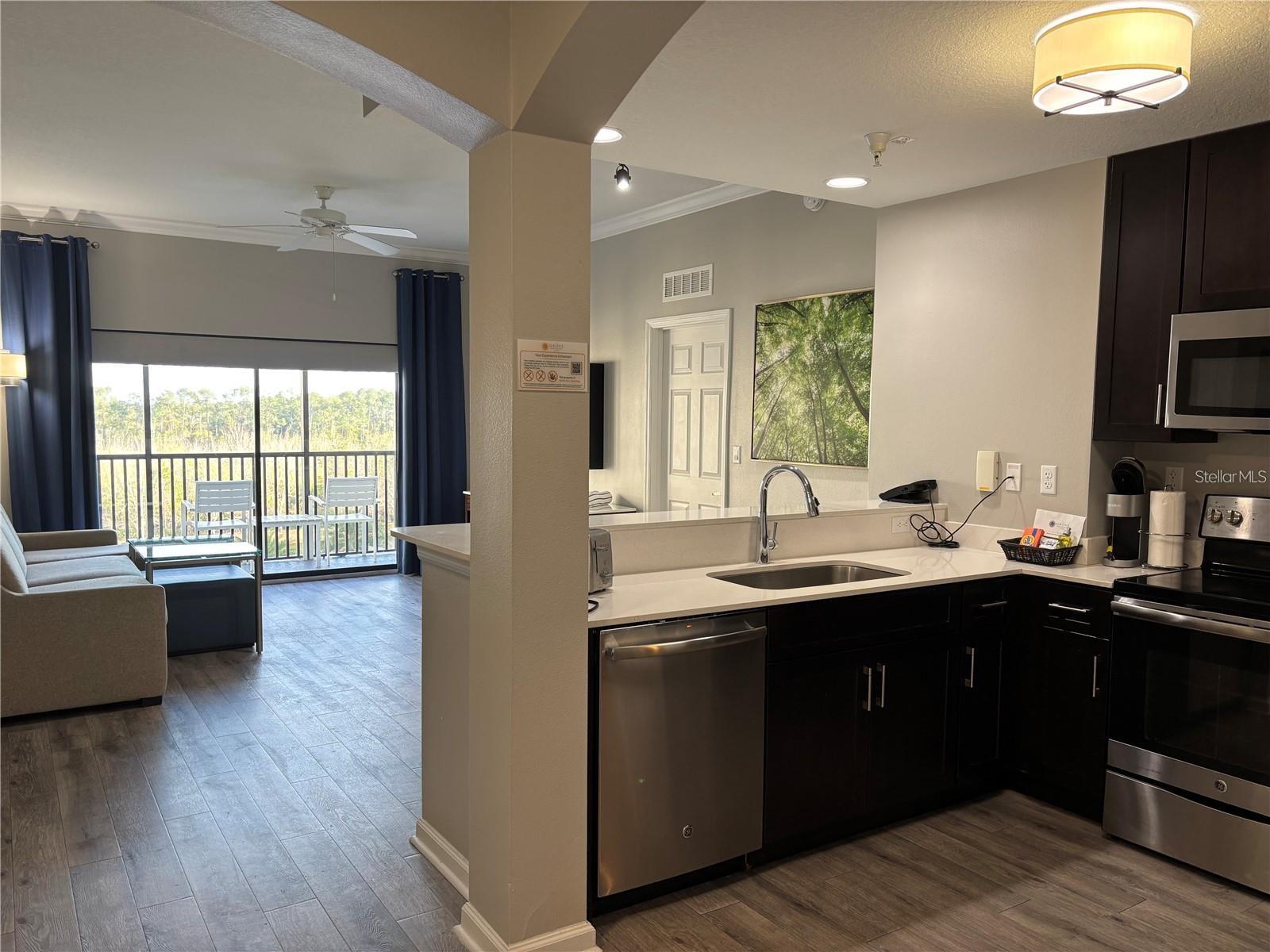 Image 4 of 41 For 14501 Grove Resort Avenue 1503