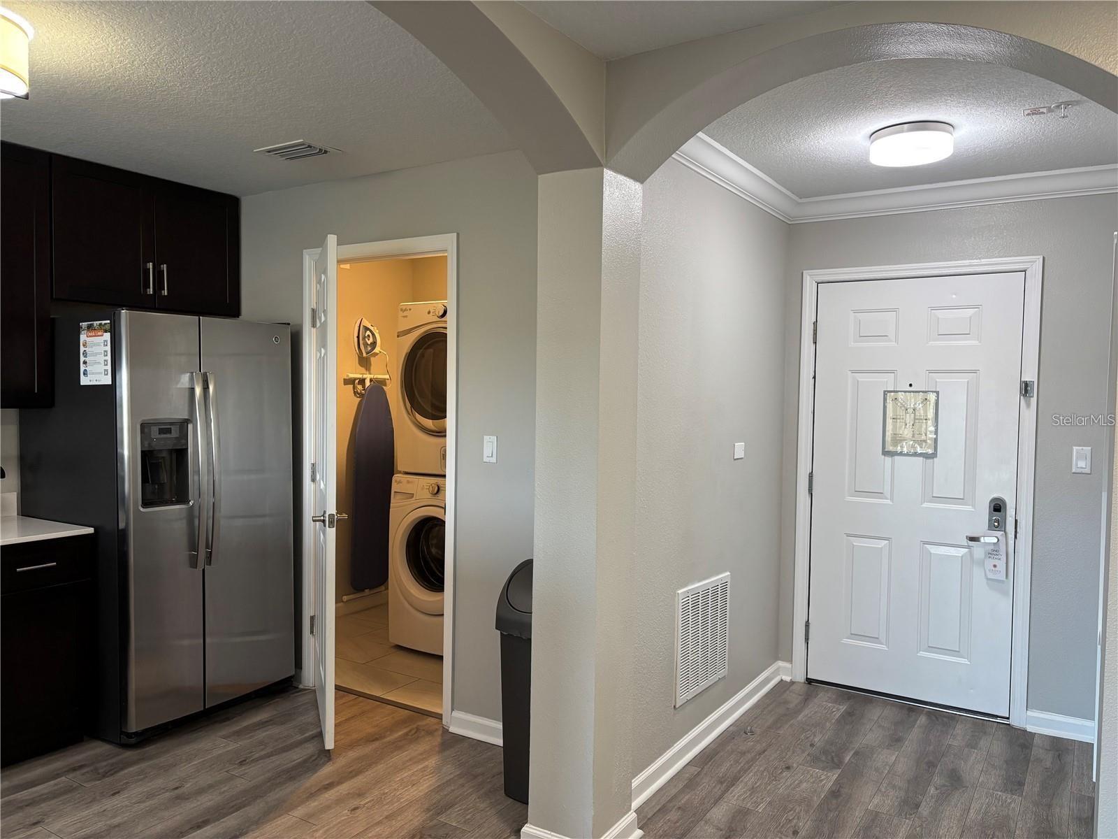 Image 9 of 41 For 14501 Grove Resort Avenue 1503