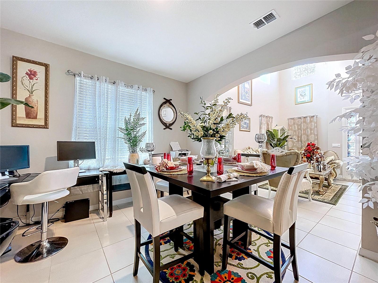 Image 11 of 96 For 472 6th Avenue Nw