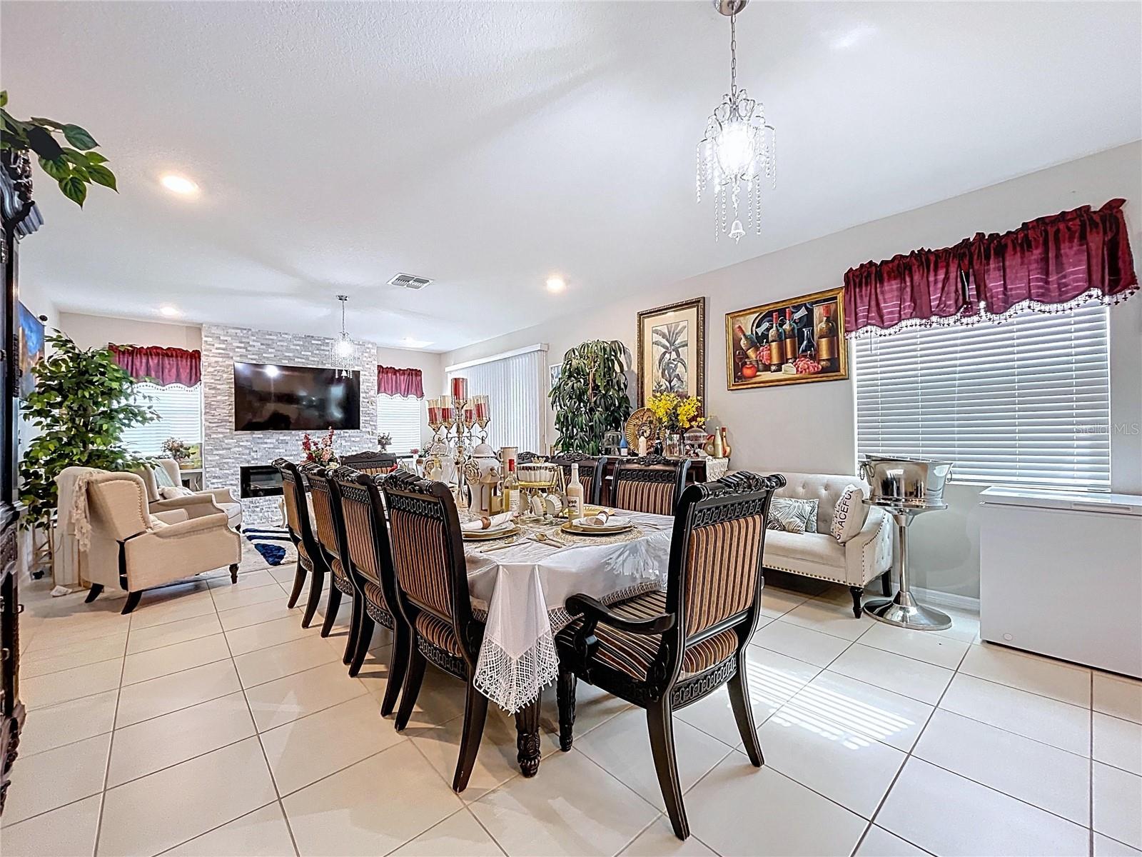 Image 18 of 96 For 472 6th Avenue Nw