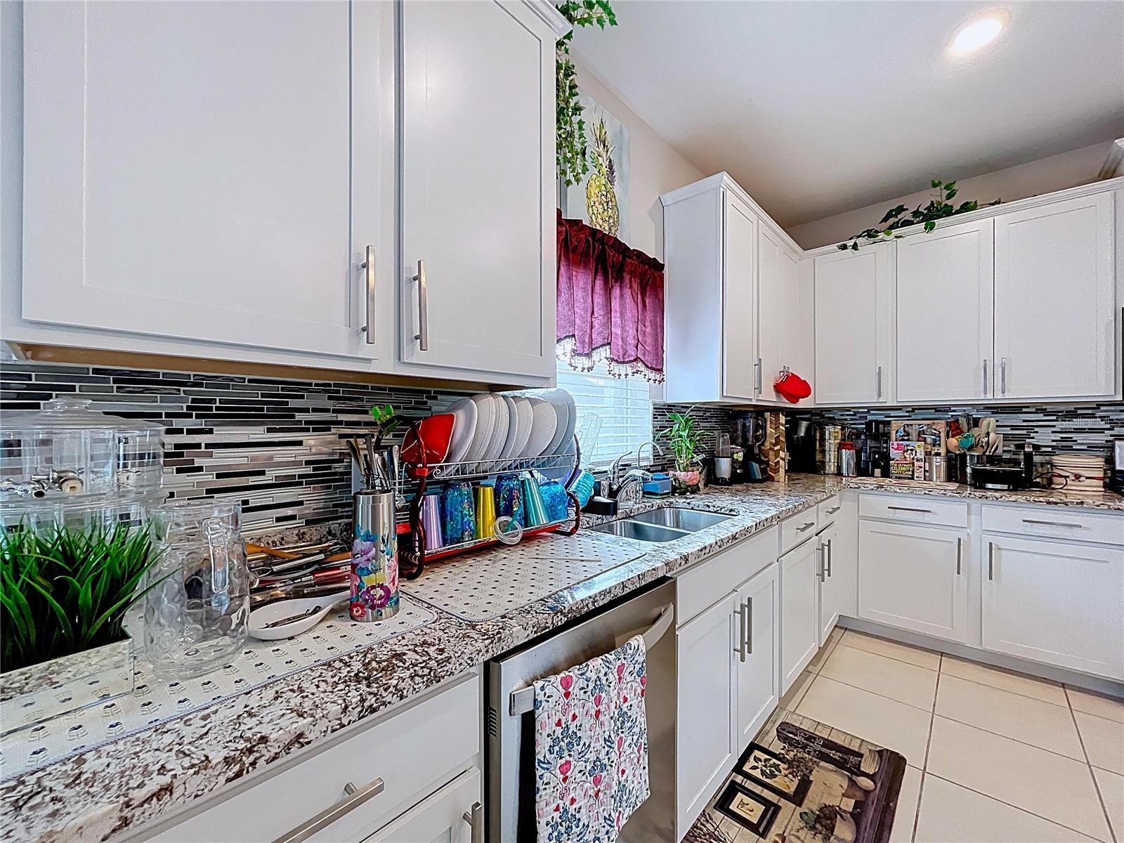 Image 24 of 96 For 472 6th Avenue Nw