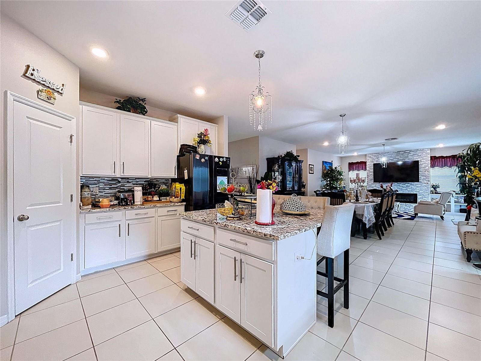 Image 25 of 96 For 472 6th Avenue Nw