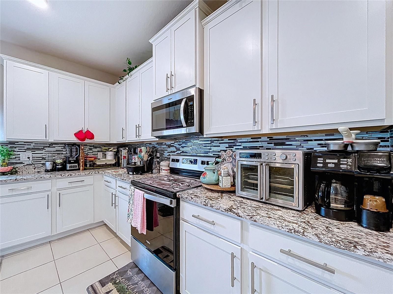 Image 27 of 96 For 472 6th Avenue Nw