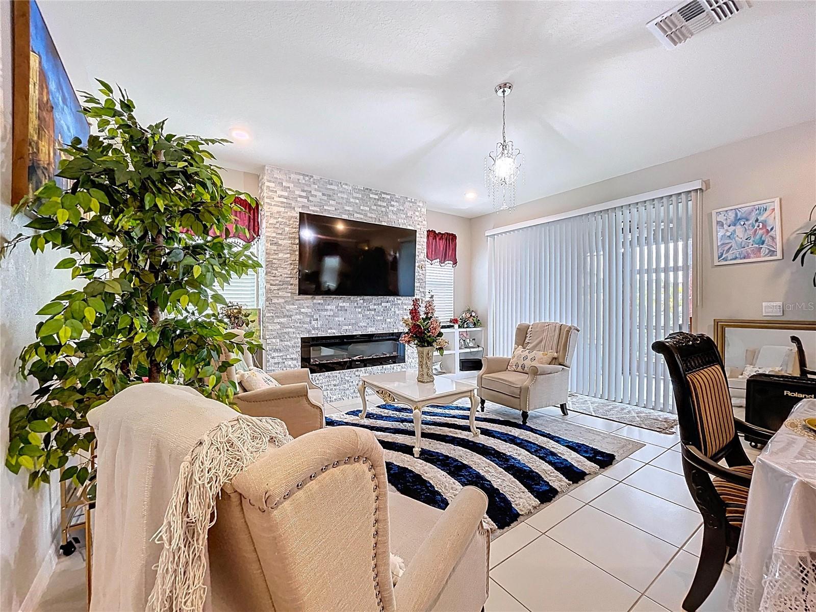 Image 28 of 96 For 472 6th Avenue Nw