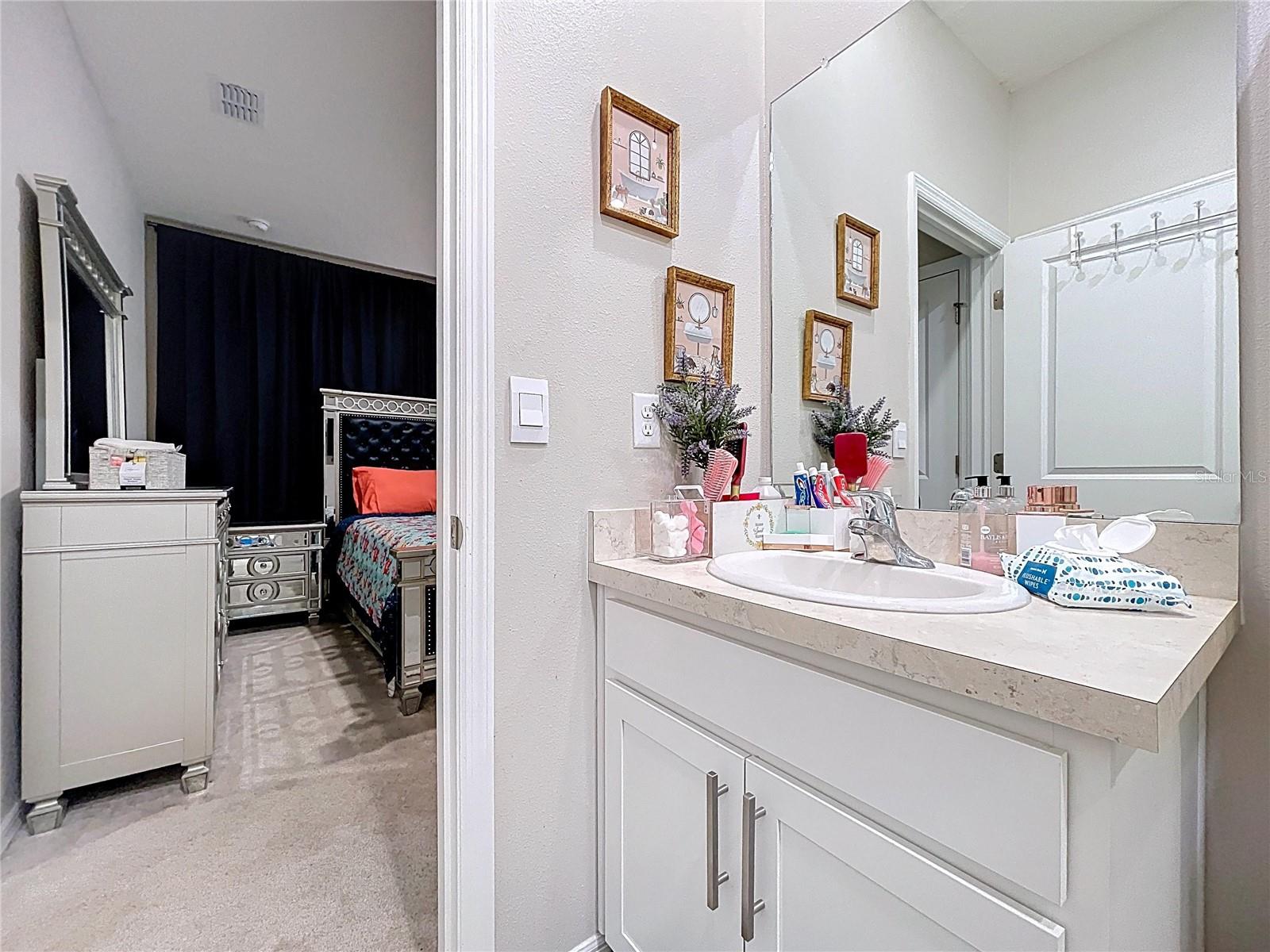 Image 37 of 96 For 472 6th Avenue Nw