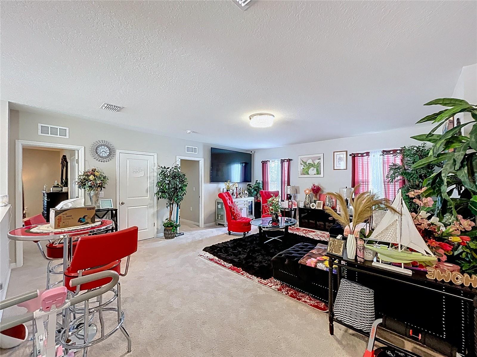 Image 43 of 96 For 472 6th Avenue Nw