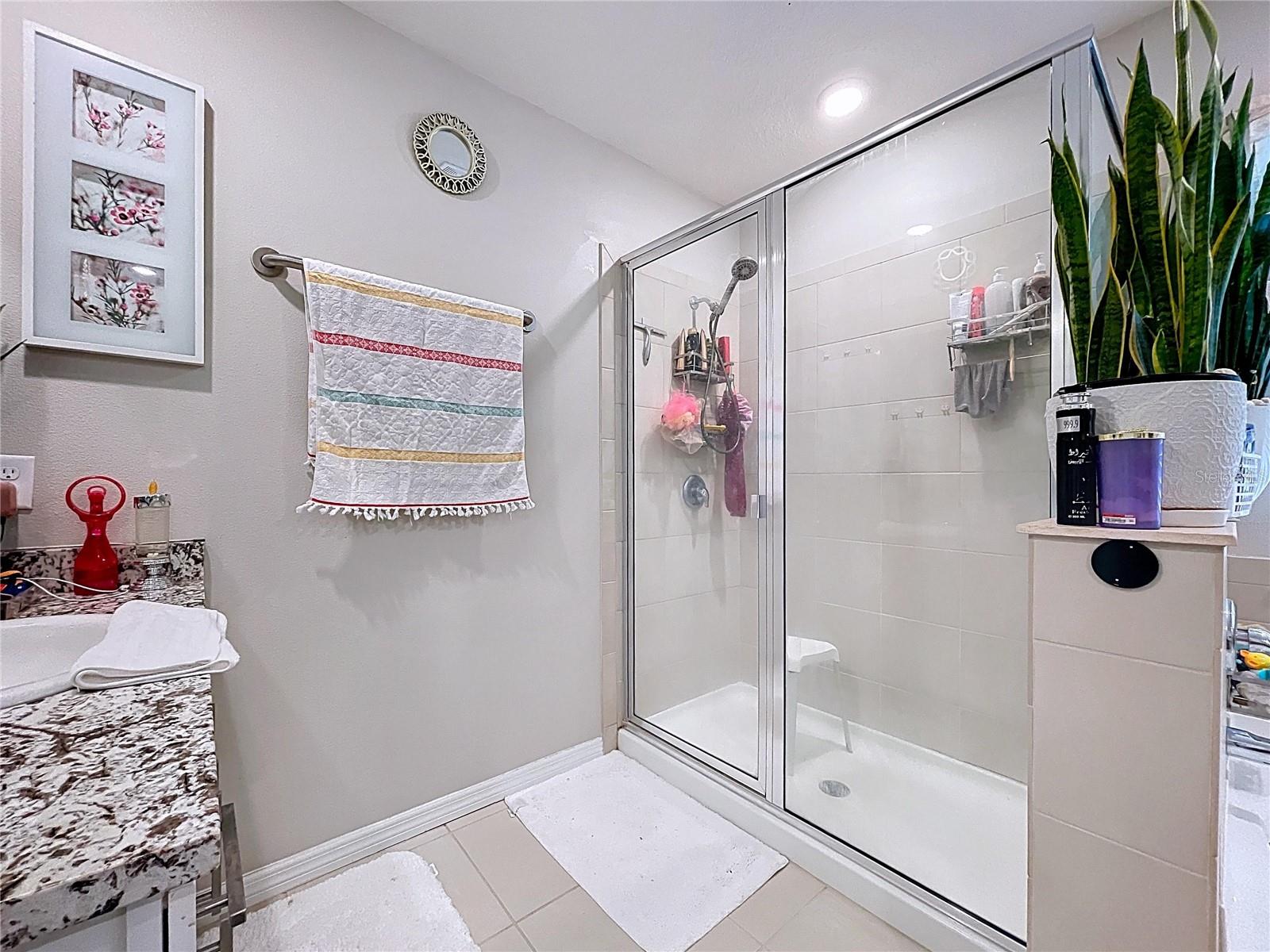 Image 54 of 96 For 472 6th Avenue Nw