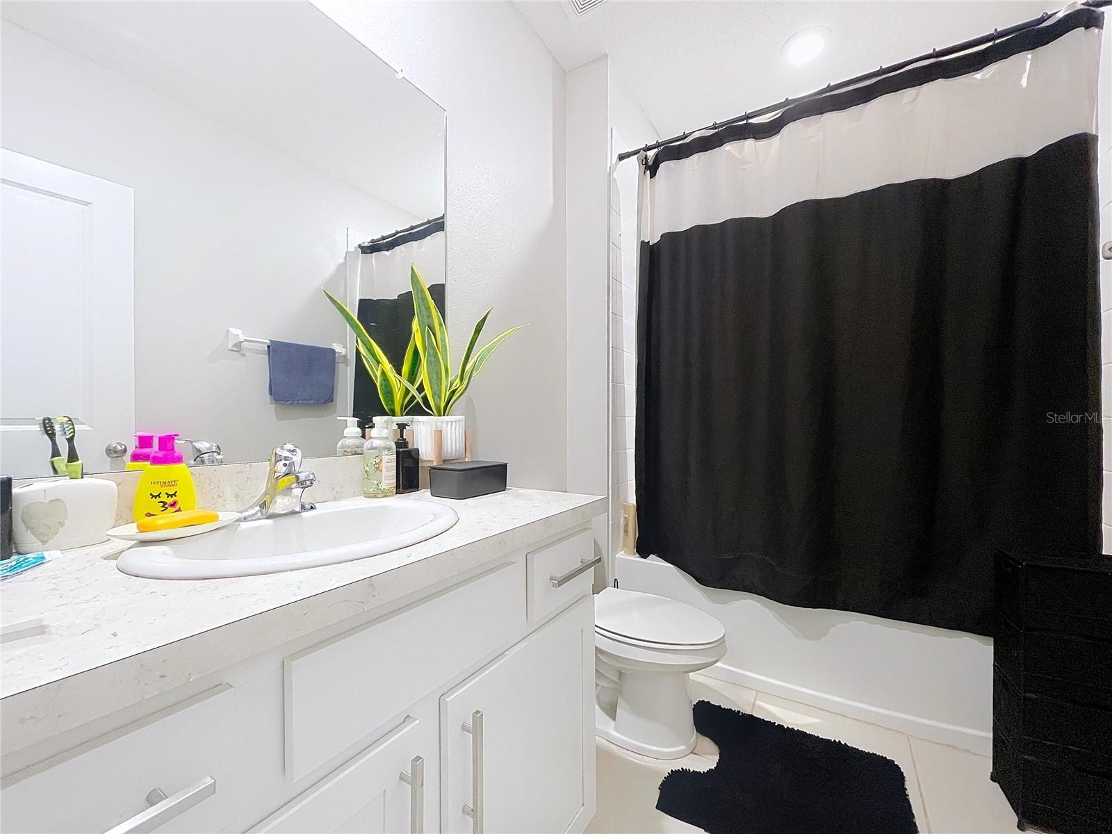 Image 61 of 96 For 472 6th Avenue Nw