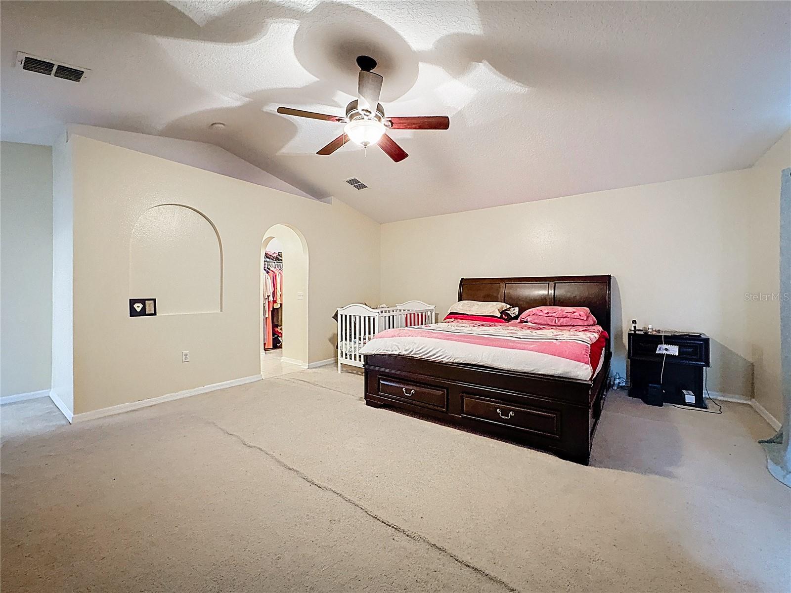 Image 18 of 52 For 2620 Hunley Loop