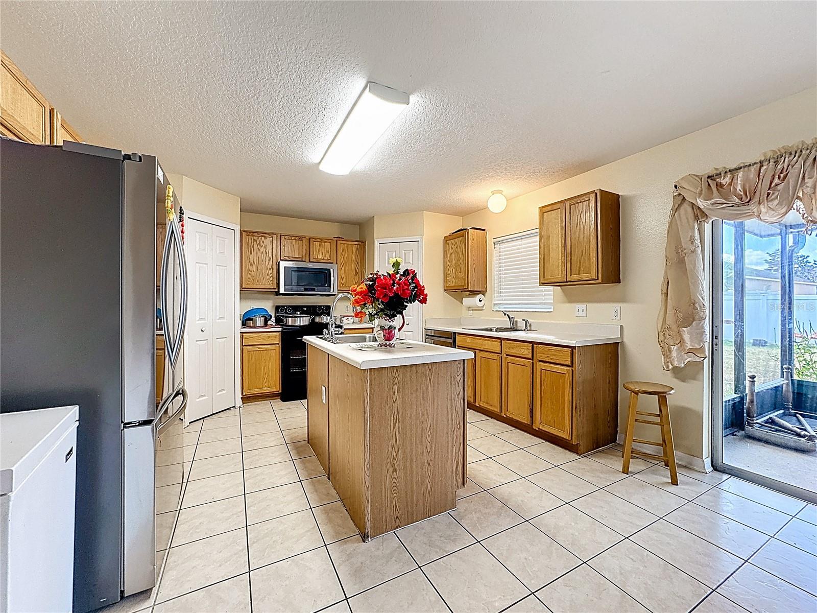 Image 3 of 52 For 2620 Hunley Loop