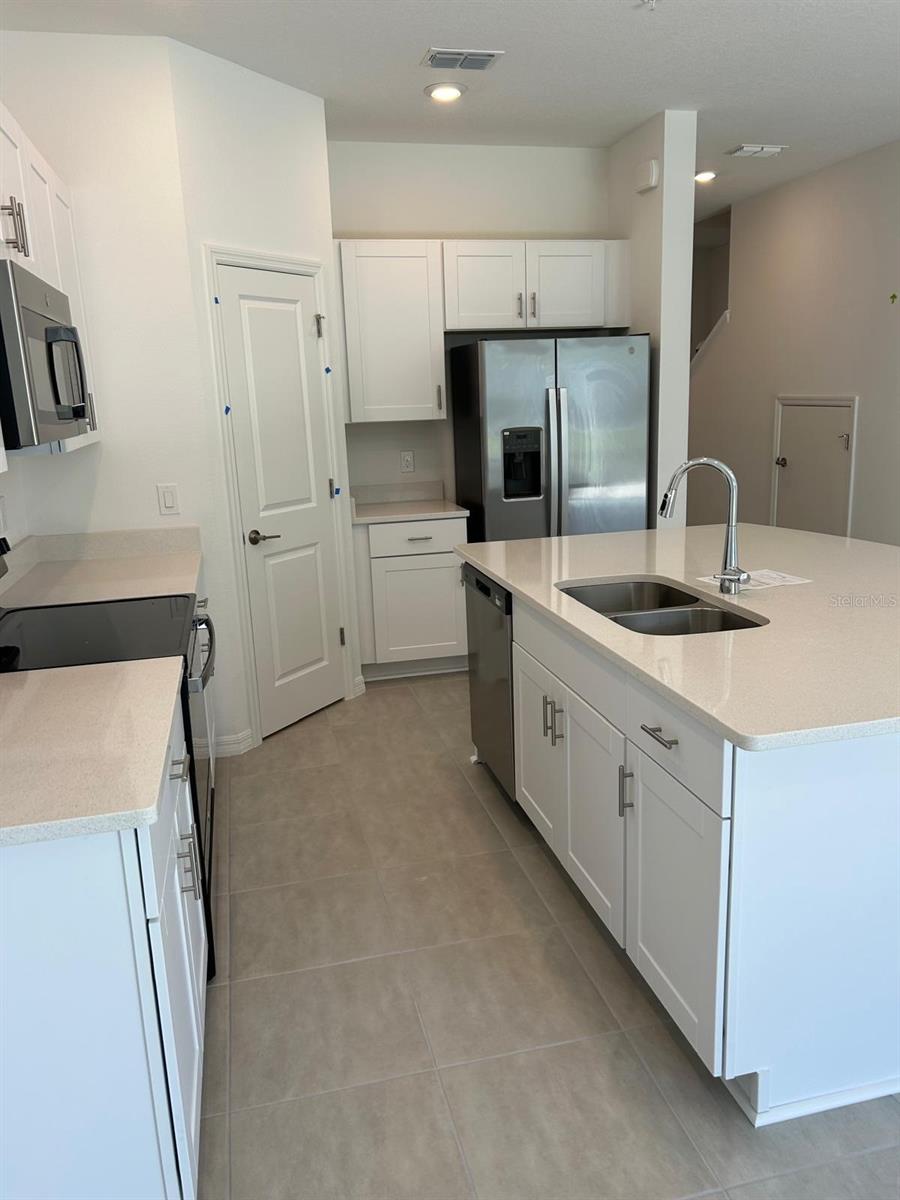 Image 2 of 14 For 4901 Revolutionary Way