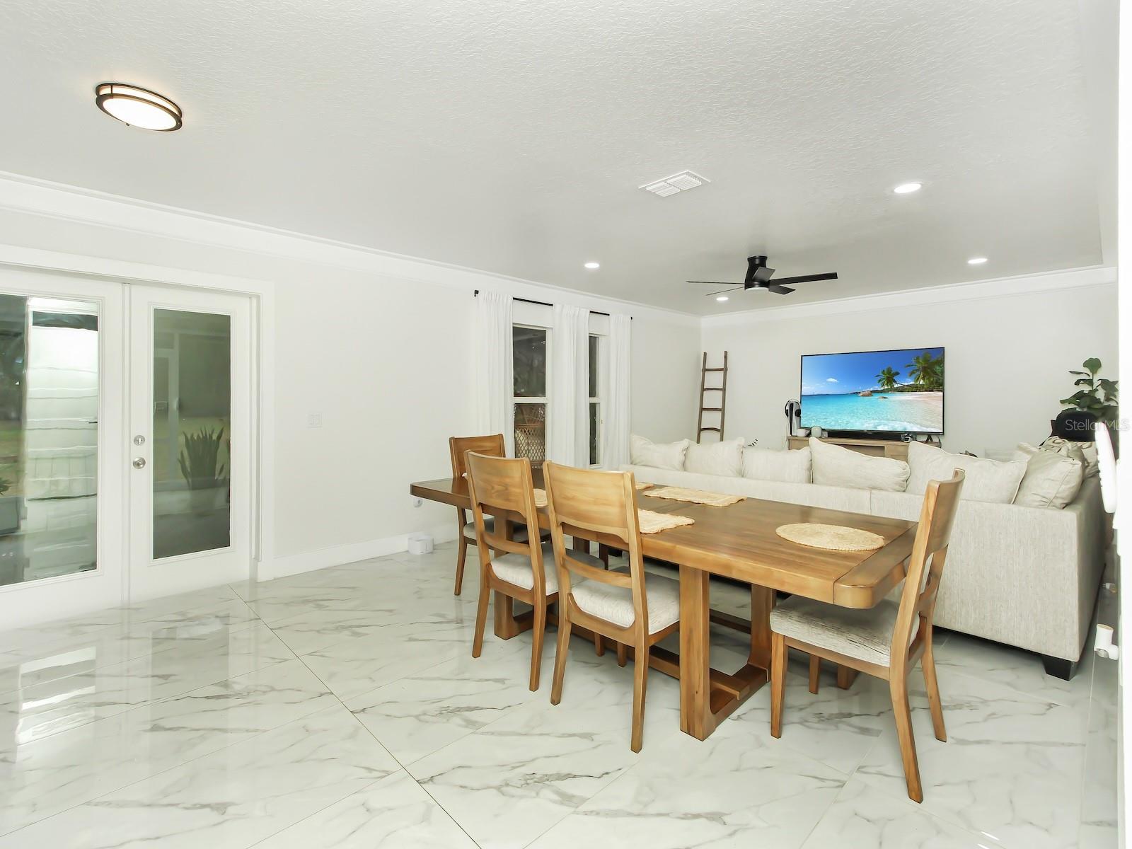 Image 14 of 43 For 7561 Lake Andrea Circle