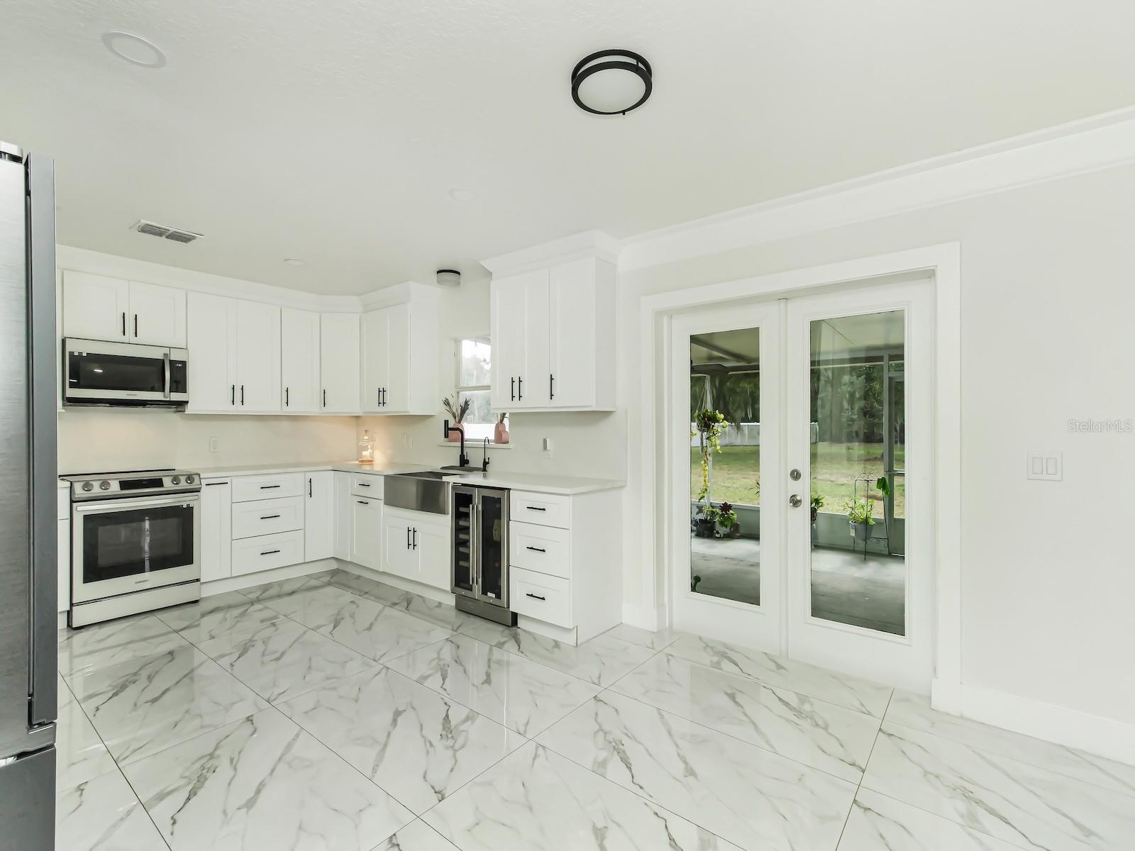 Image 17 of 43 For 7561 Lake Andrea Circle