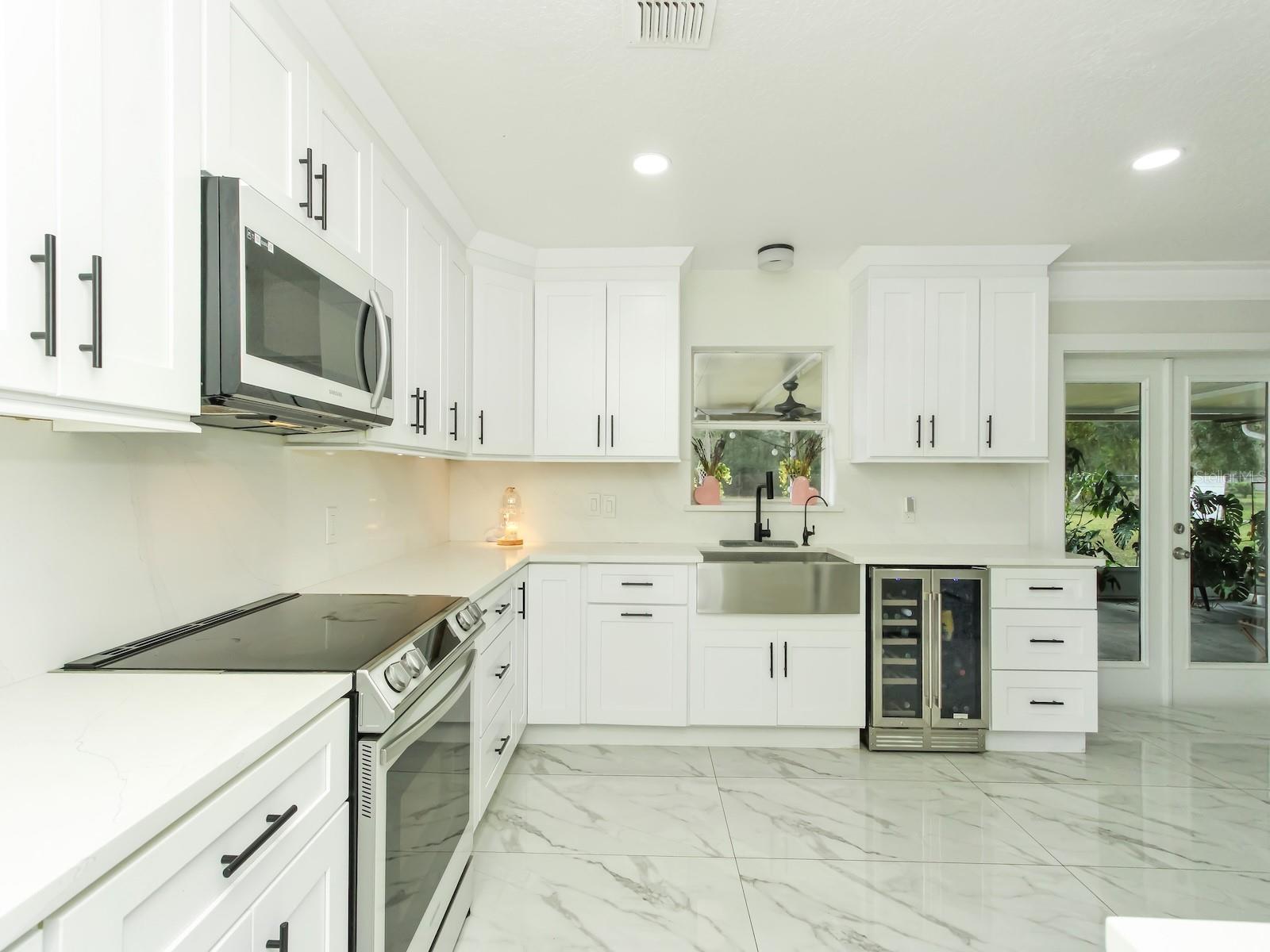 Image 19 of 43 For 7561 Lake Andrea Circle