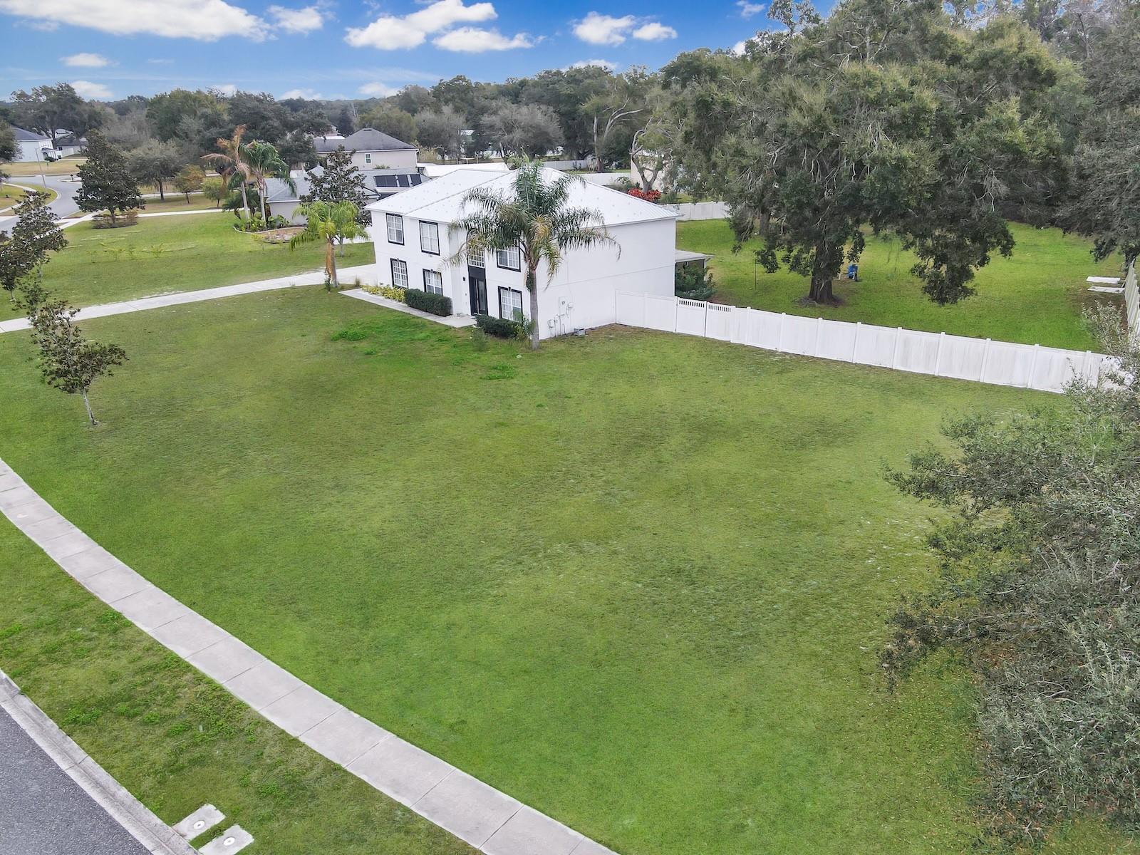 Image 41 of 43 For 7561 Lake Andrea Circle