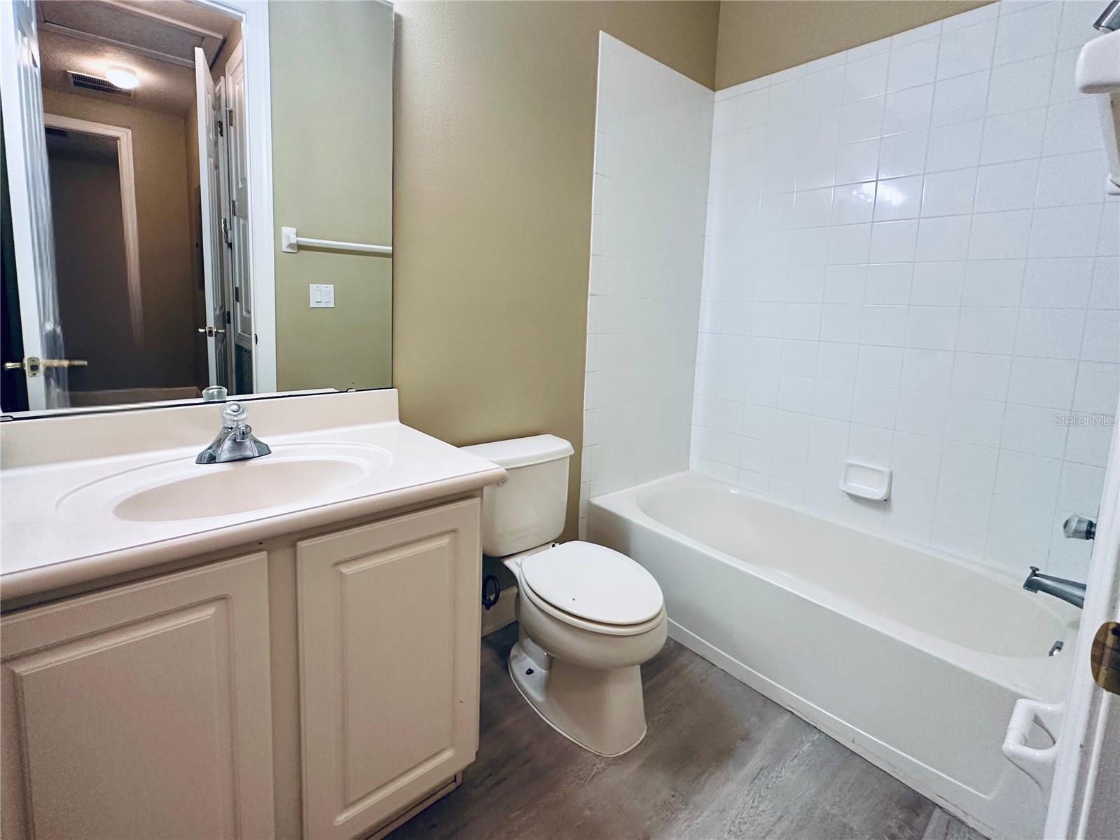 Image 10 of 13 For 1176 - B Wilde Drive