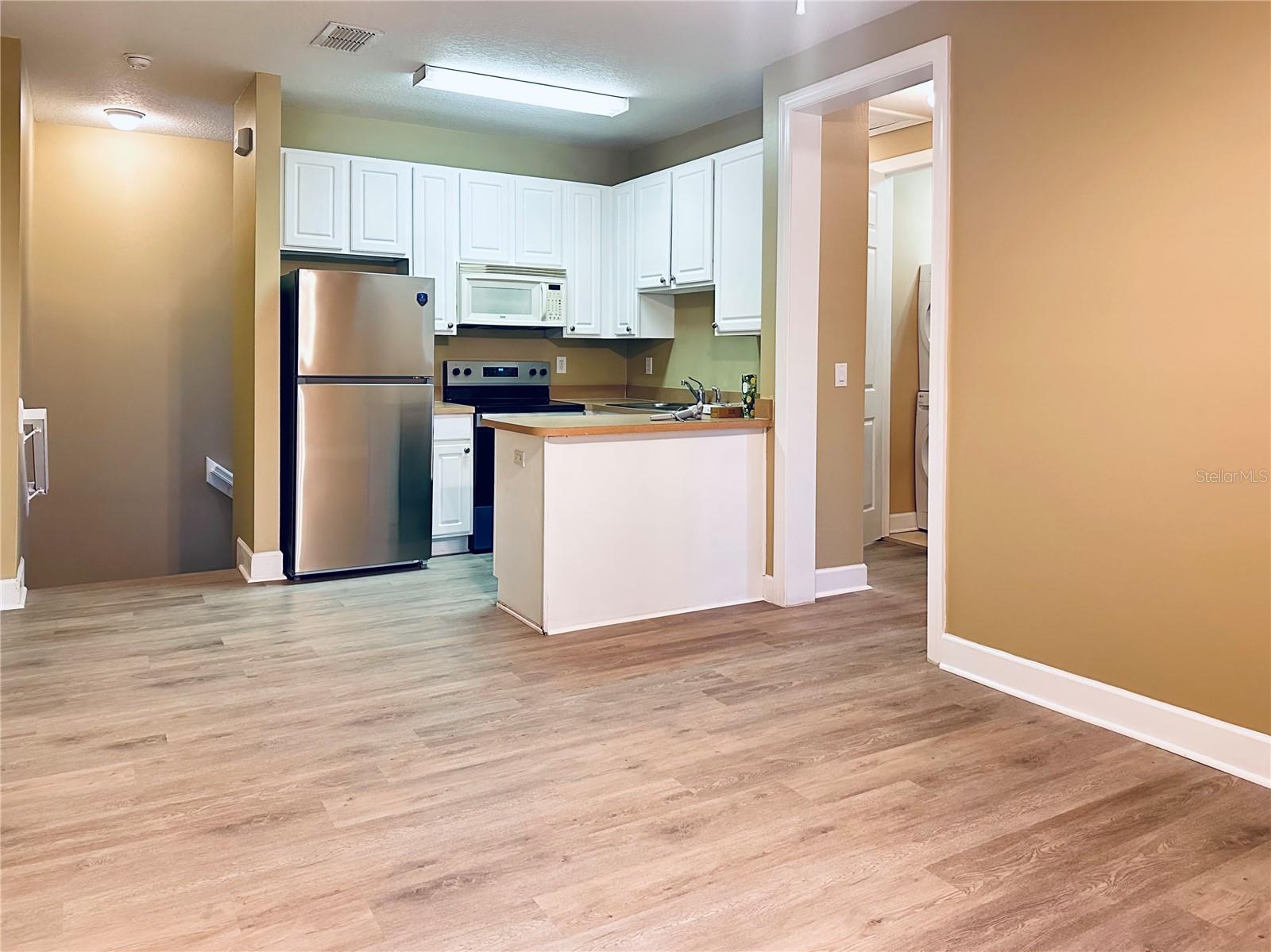 Image 3 of 13 For 1176 - B Wilde Drive