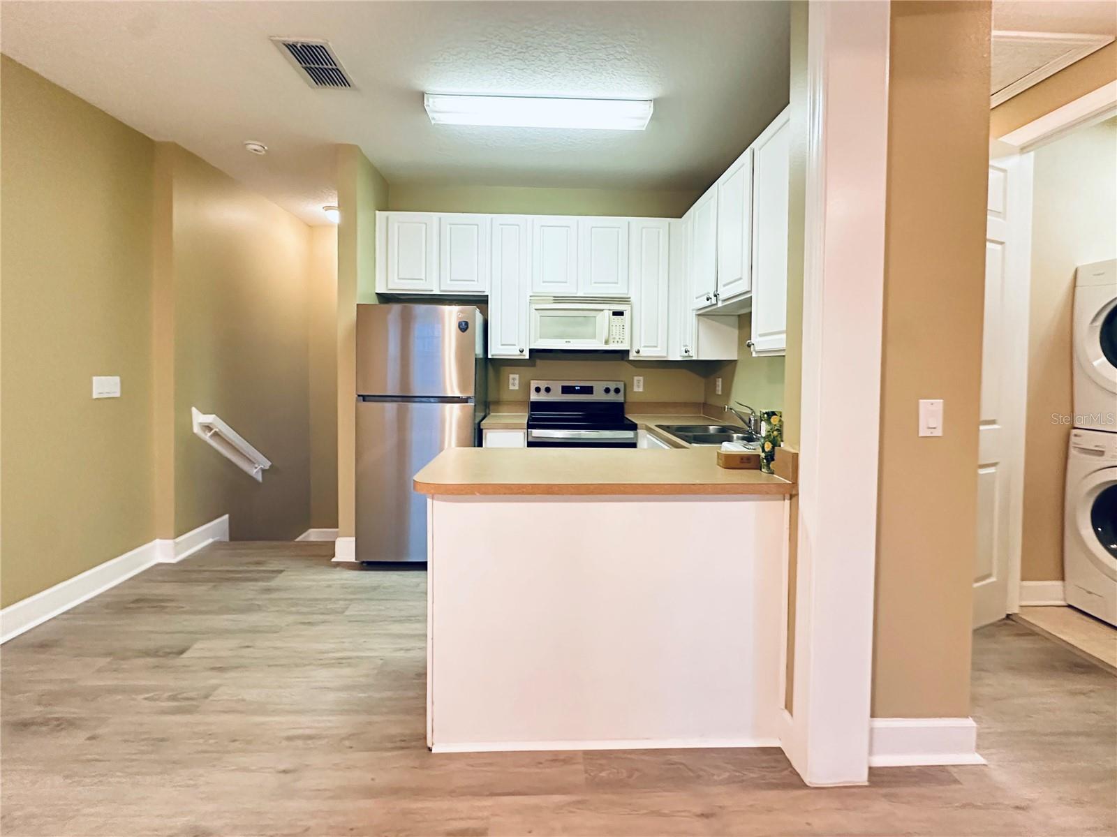 Image 4 of 13 For 1176 - B Wilde Drive