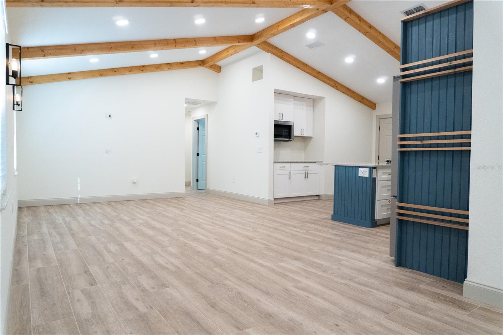 Image 12 of 41 For 803 44th Avenue E