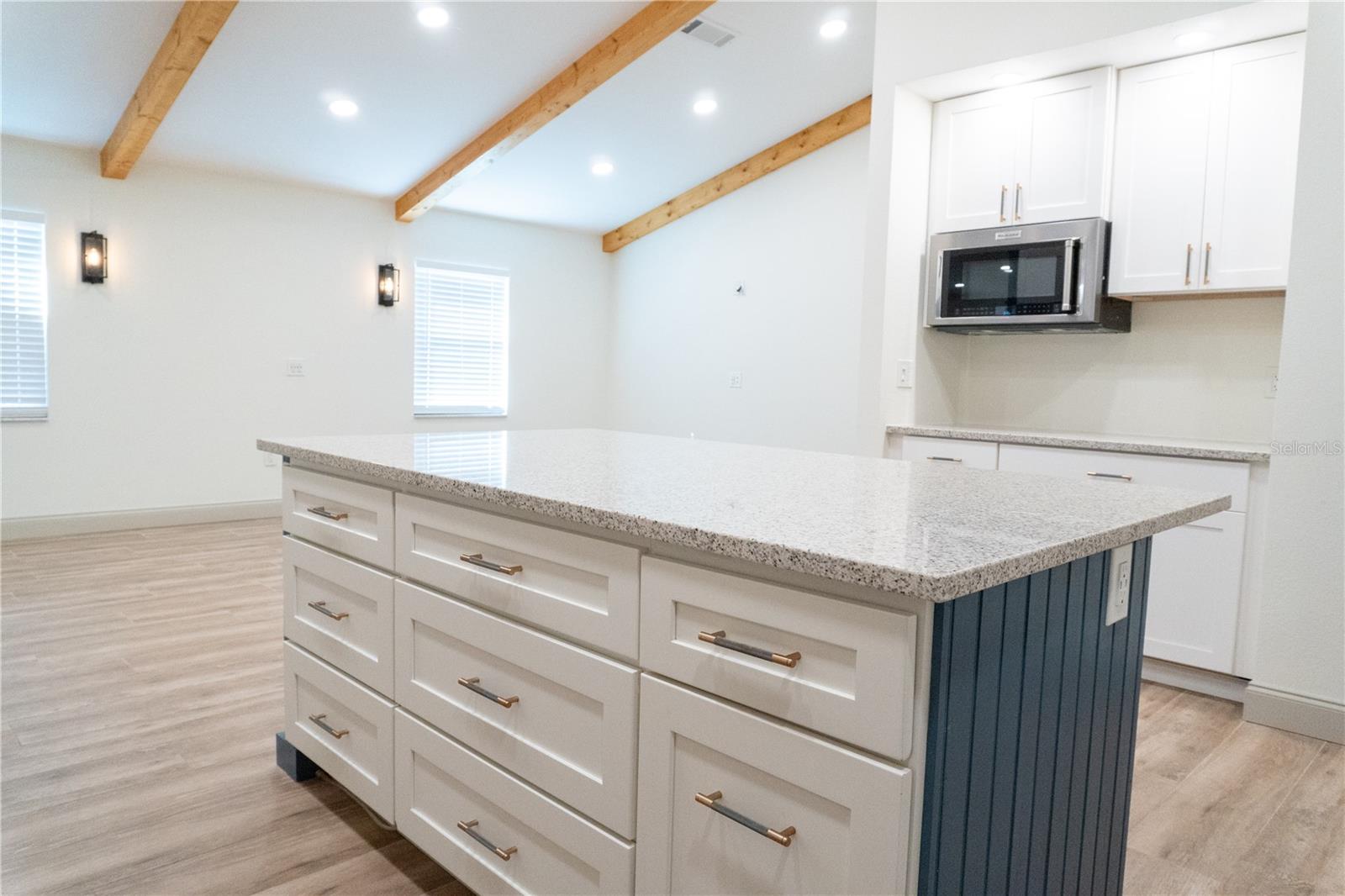 Image 20 of 41 For 803 44th Avenue E