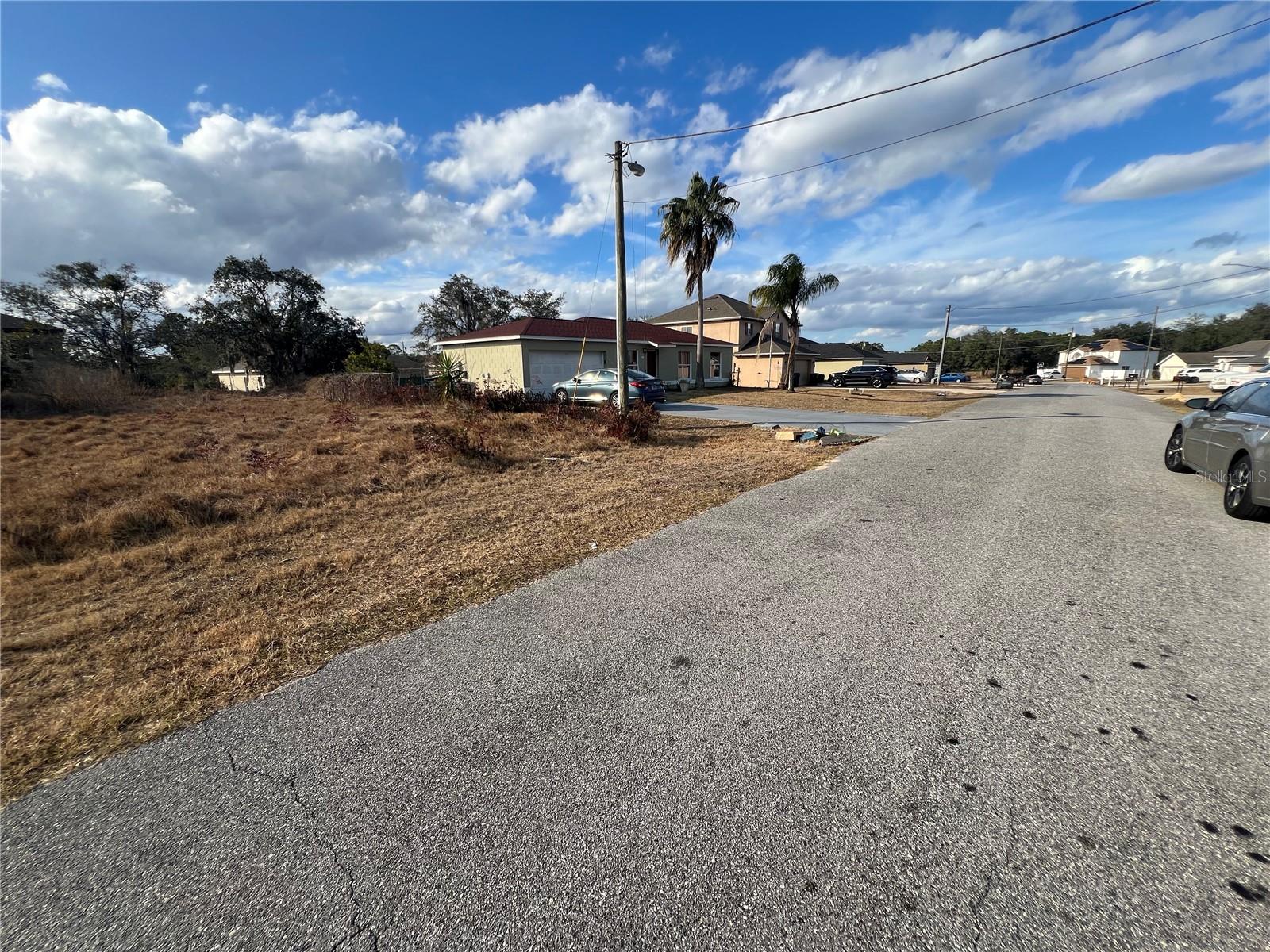 Image 4 of 5 For 1608 Redfin Drive