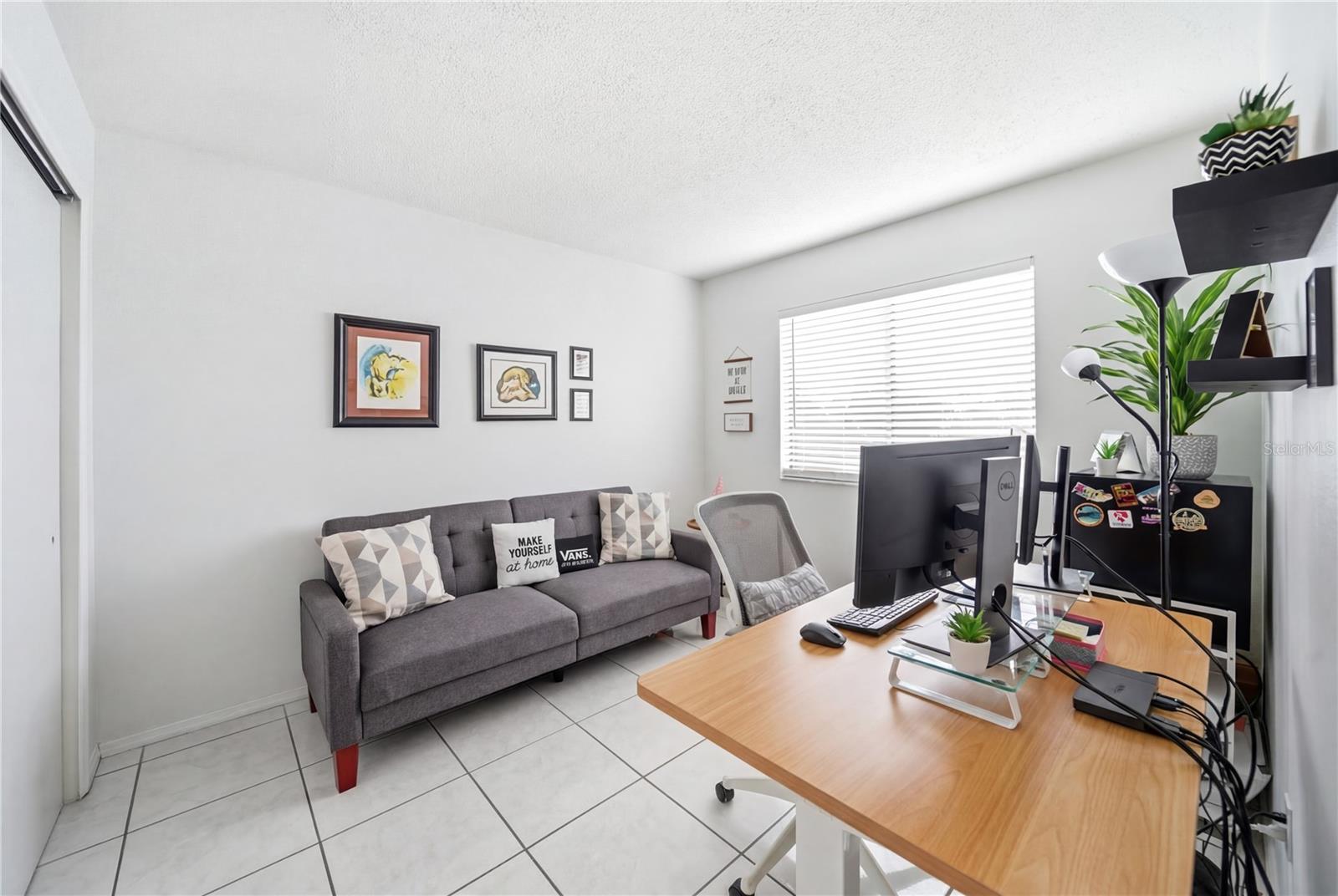 Image 10 of 24 For 38 Silver Swan Court