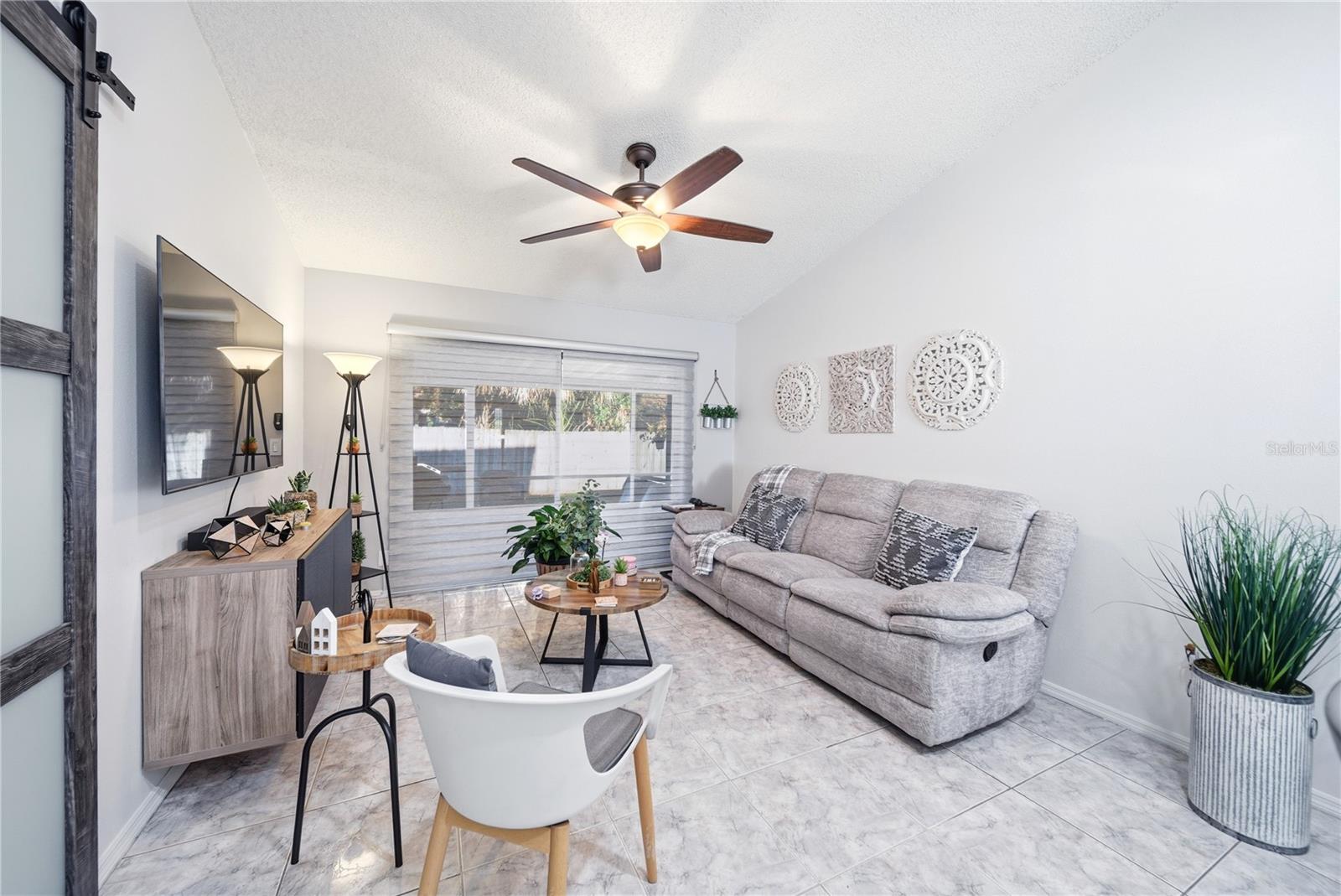 Image 15 of 24 For 38 Silver Swan Court