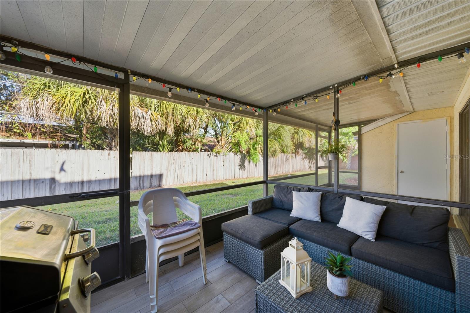 Image 21 of 24 For 38 Silver Swan Court