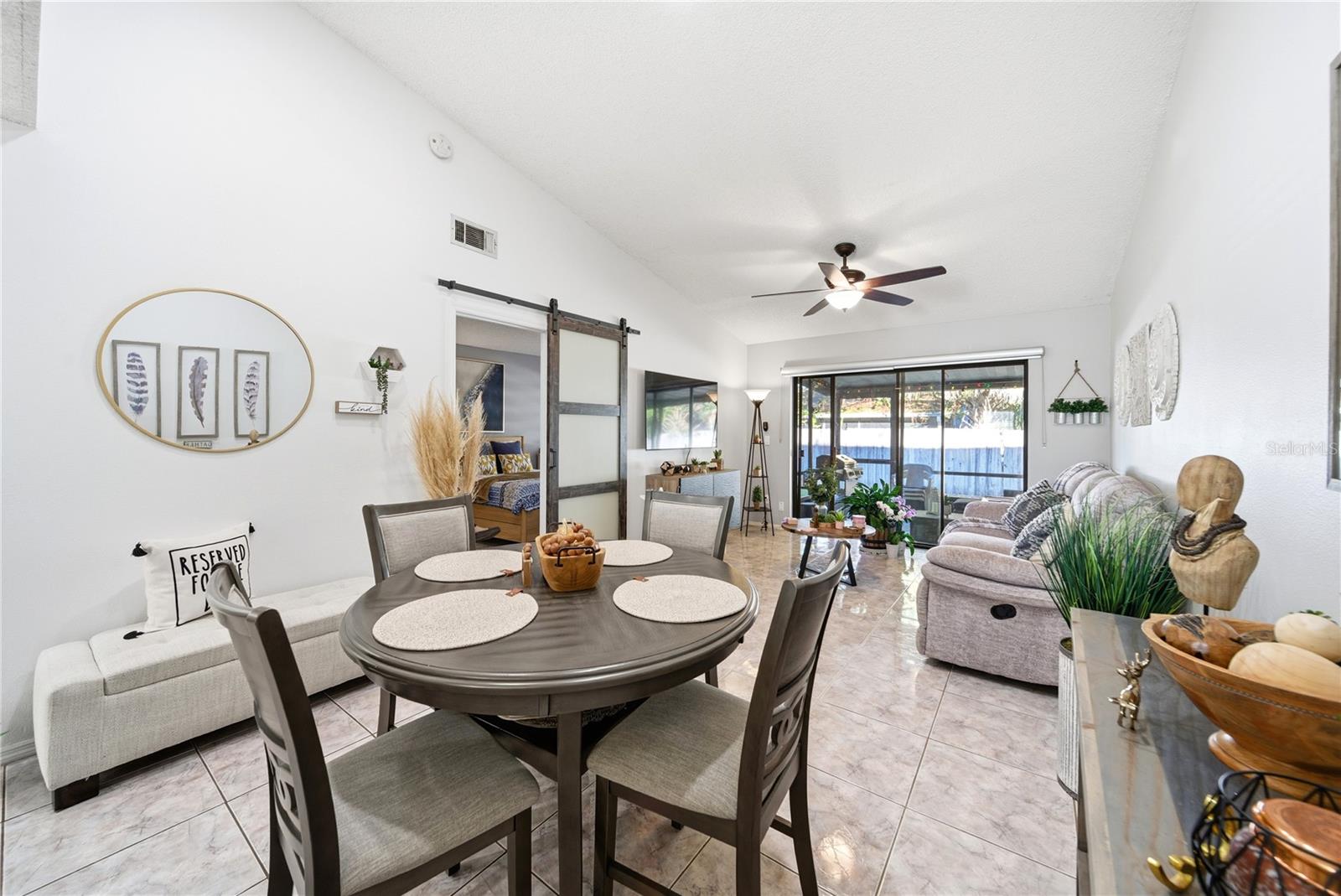 Image 5 of 24 For 38 Silver Swan Court