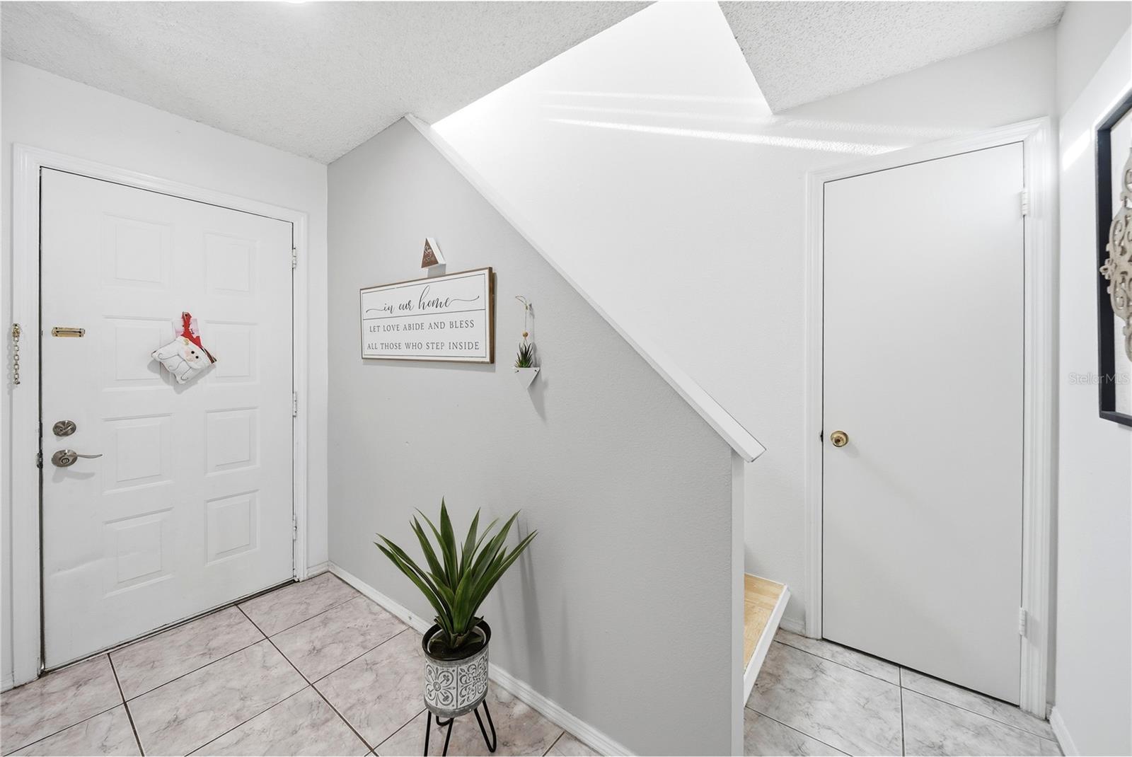 Image 6 of 24 For 38 Silver Swan Court