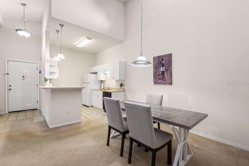 Image 12 of 46 For 185 Pearl Lake Causeway 214